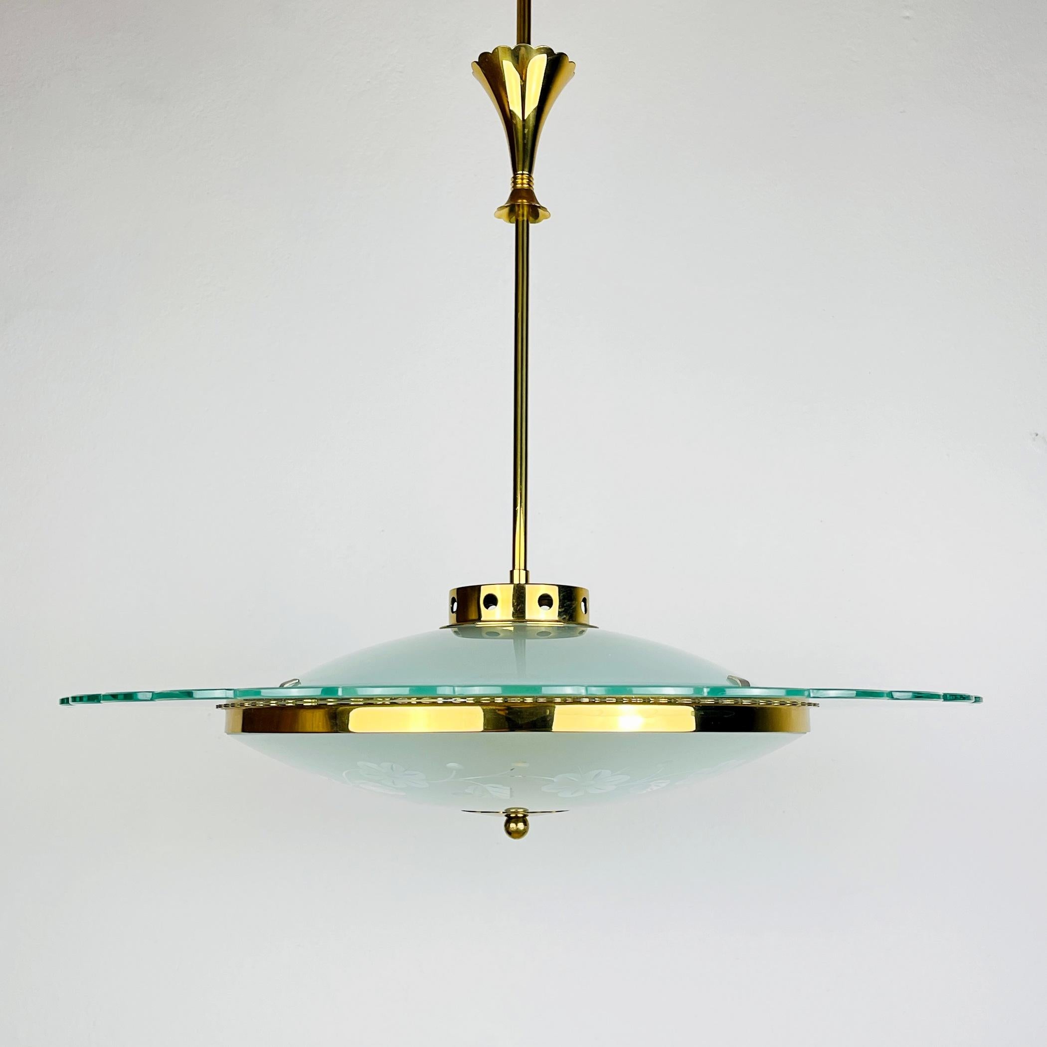 Vintage disk chandelier  by Pietro Chiesa for Fontana Arte, Italy 1940s  For Sale 2