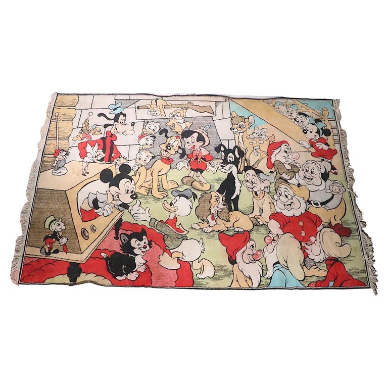 LOUIS VUITTON feat. DISNEY - daisy  Funny cartoon characters, Minnie mouse  images, Mickey mouse wallpaper