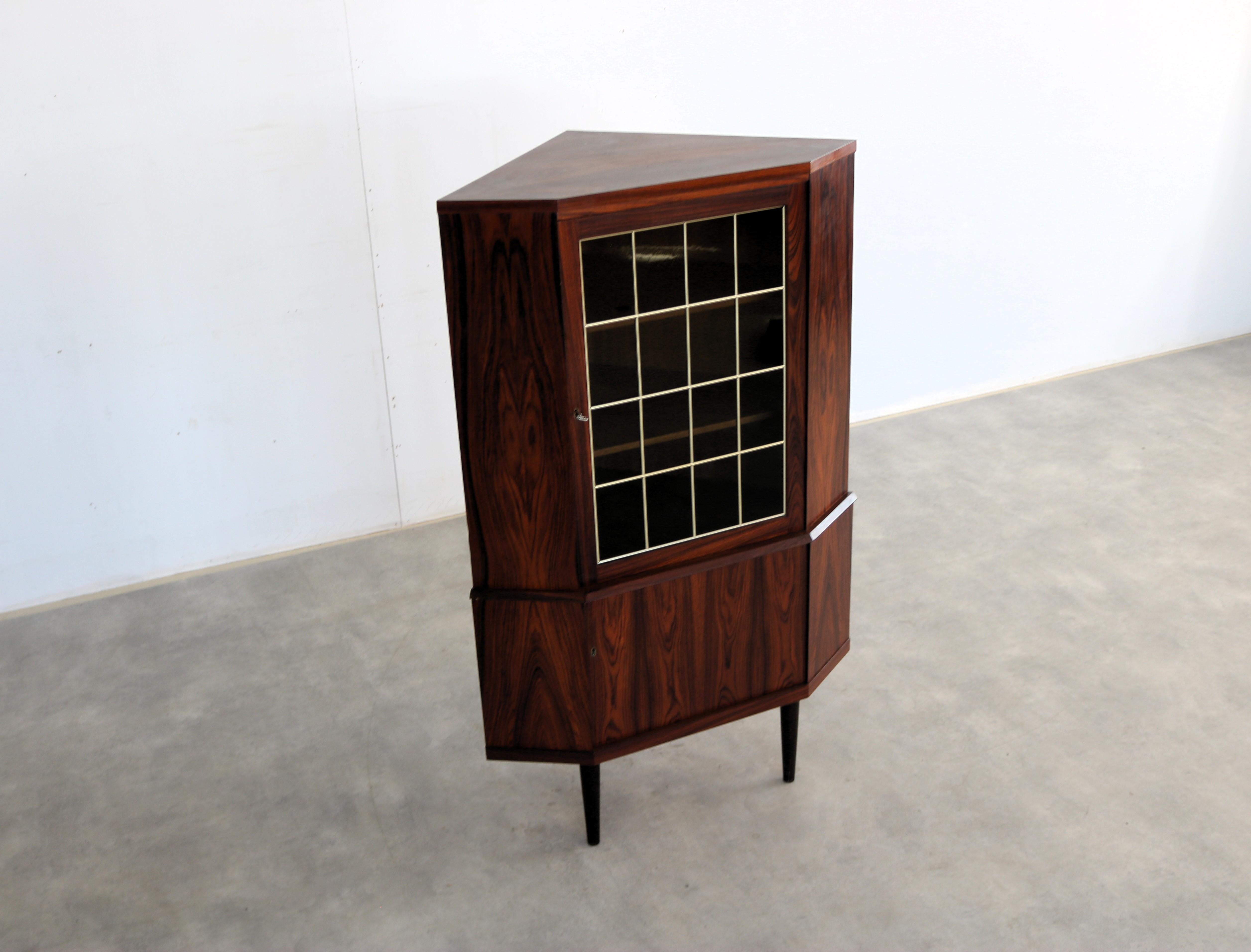 Vintage-Vitrine  Eckschrank  1960s  Dänisch im Angebot 5