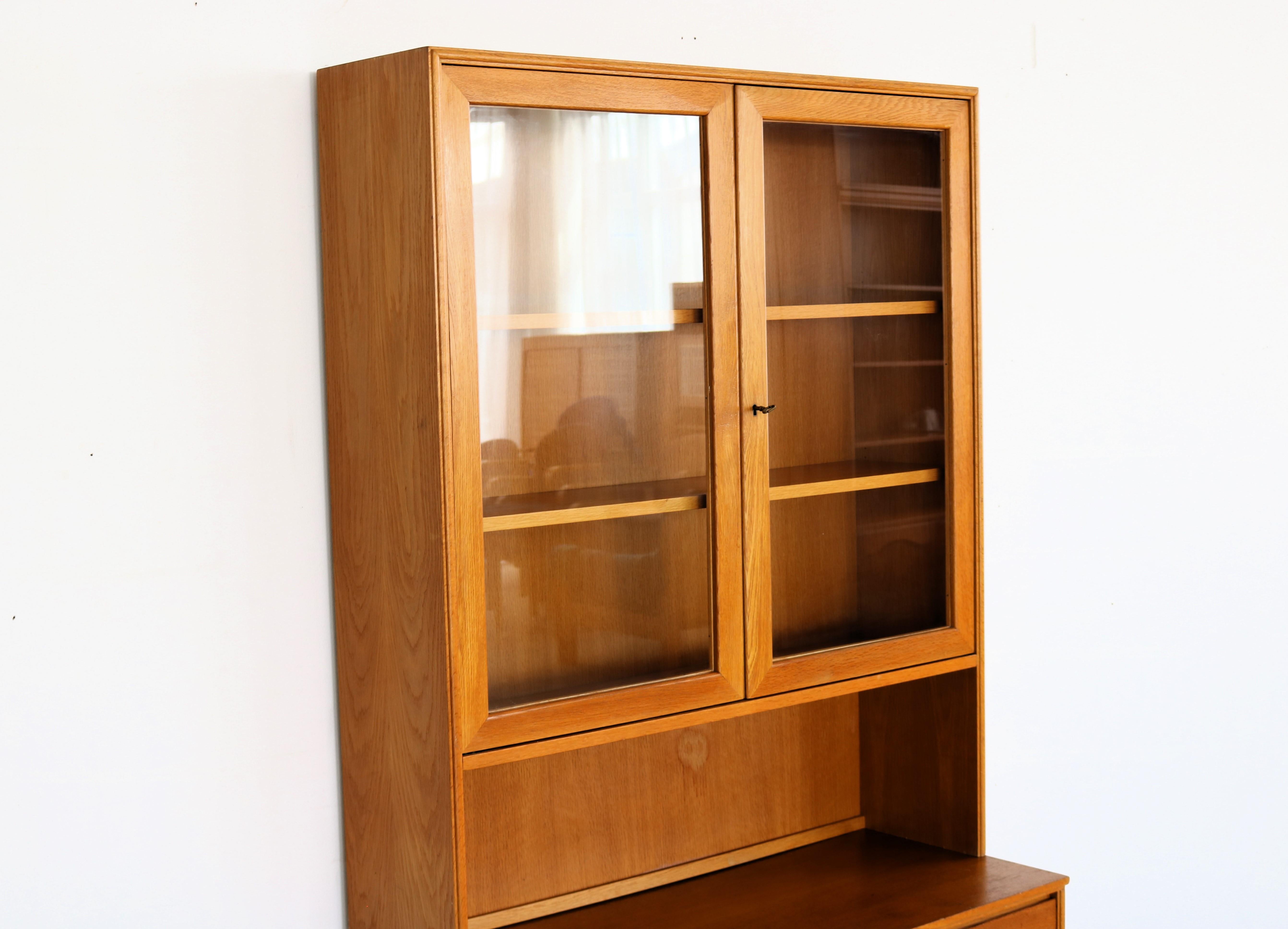 Vetro vetrina vintage  armadio a muro  60s  Svezia in vendita