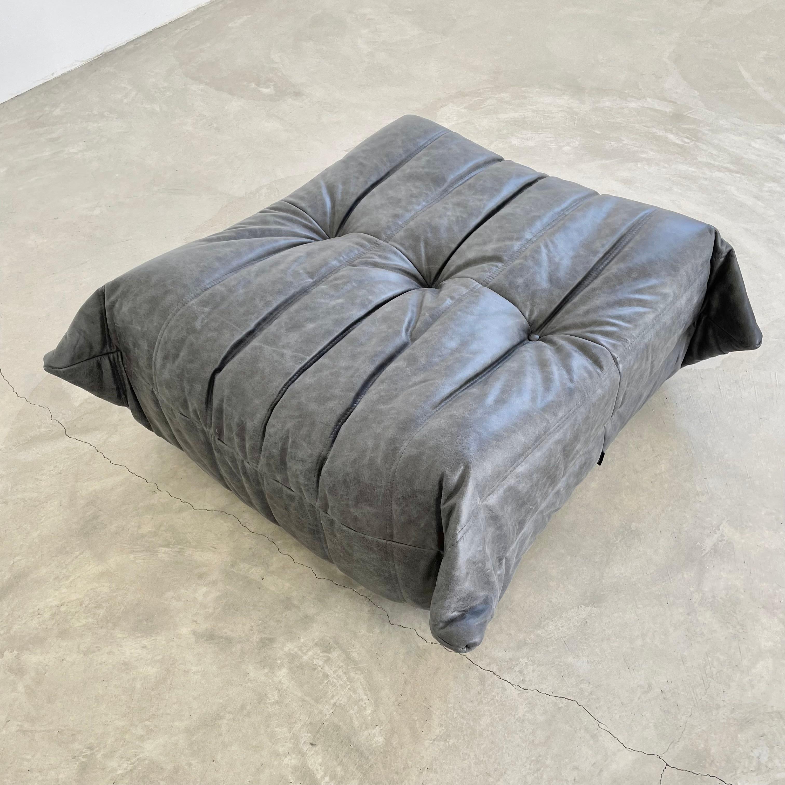 Vintage Distressed Black Leather Togo Set by Ligne Roset 8