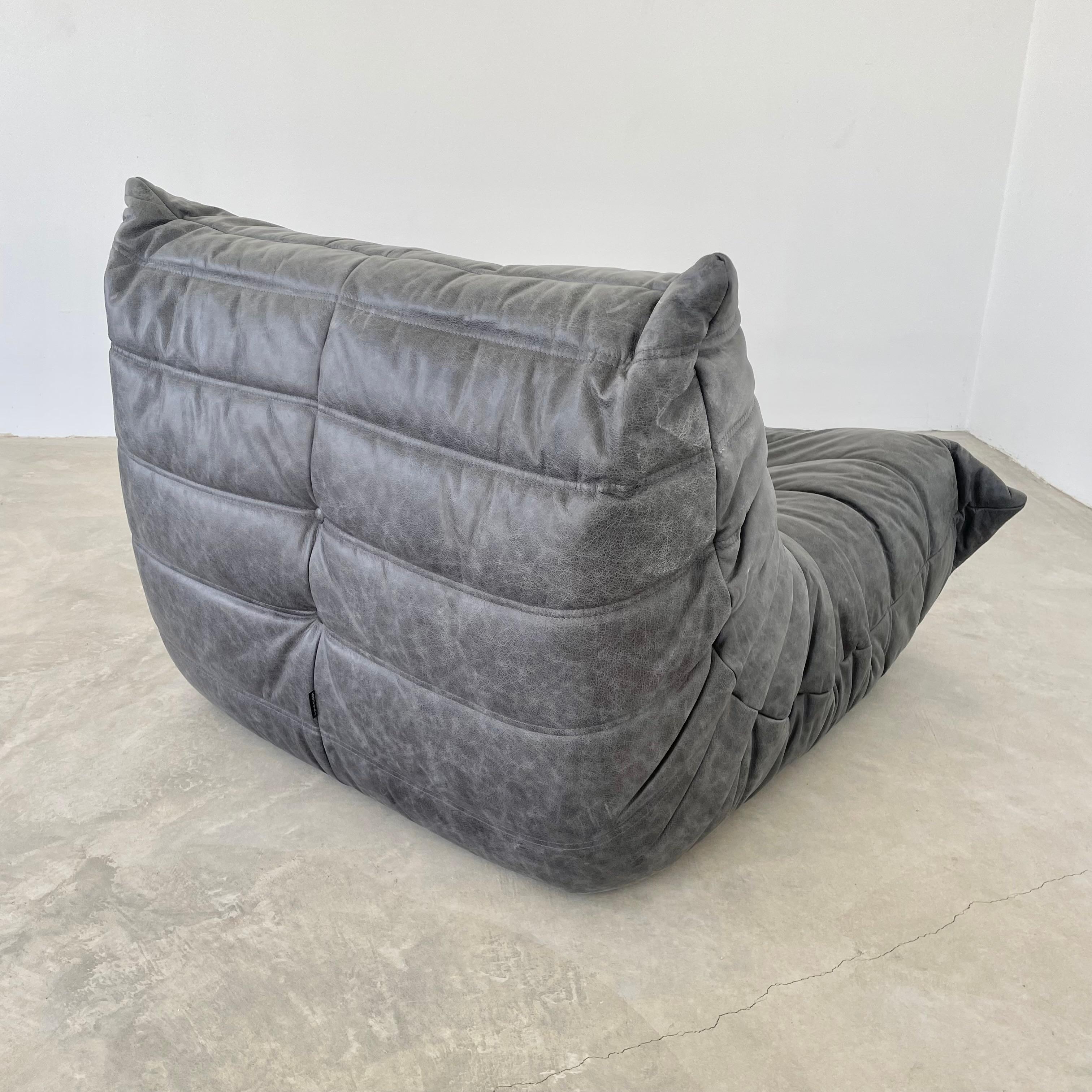 Vintage Distressed Black Leather Togo Set by Ligne Roset 3
