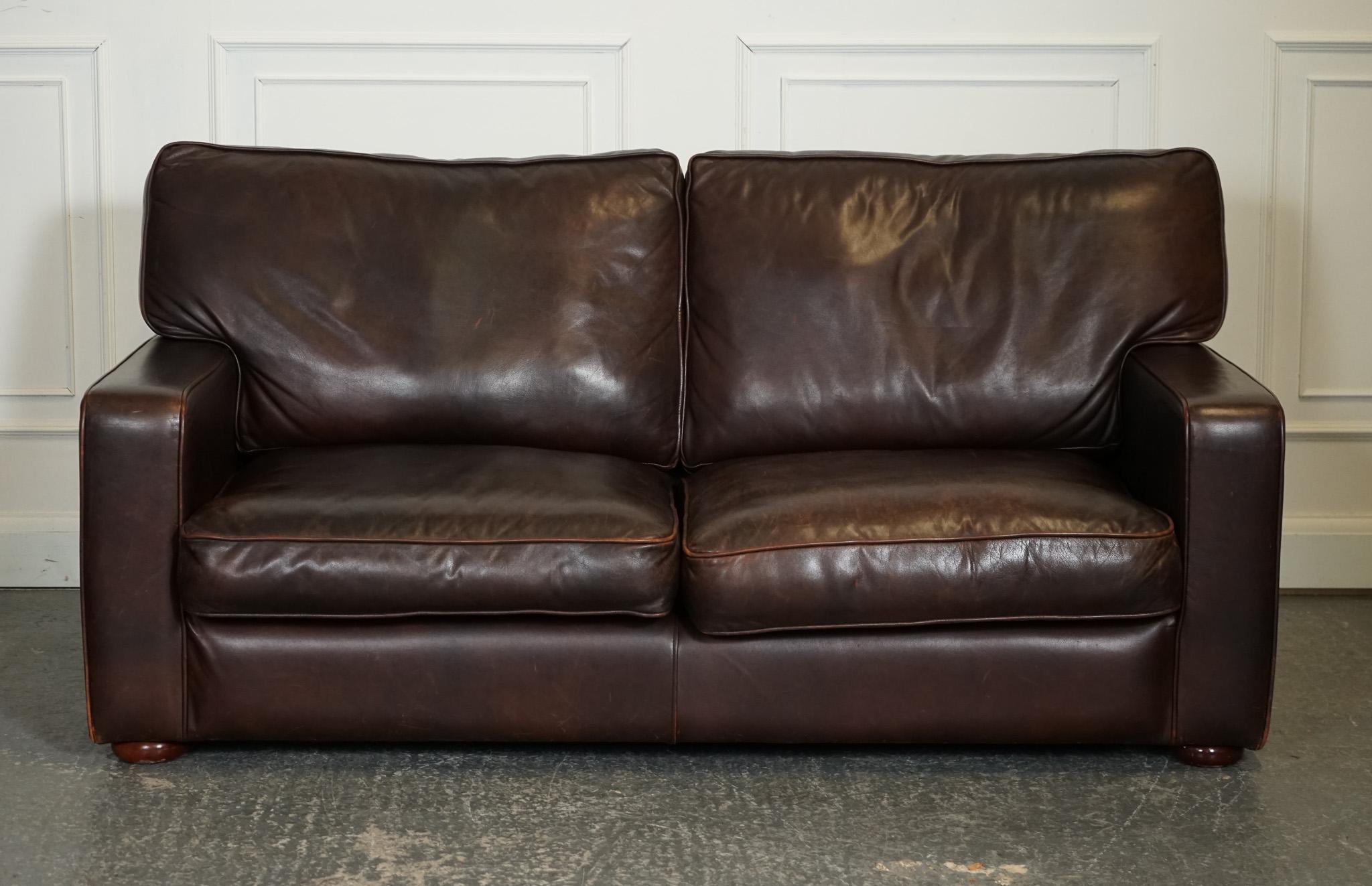 SOFÁ DE DOS A TRES PLAZAS EN CUERO MARRÓN DISTRESSED ViNTAGE en venta 6