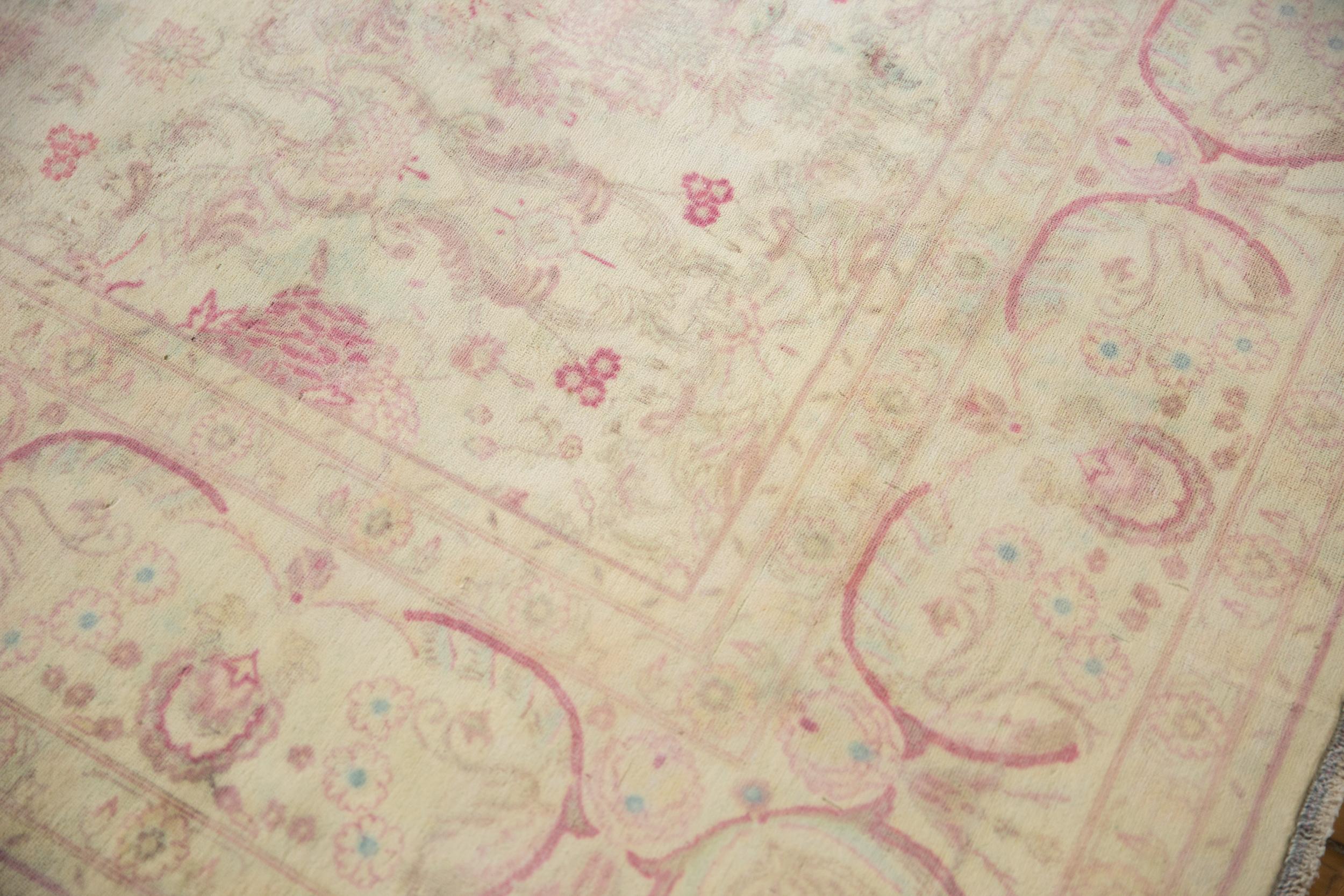 Bulgarischer Kerman Design-Teppich im Vintage-Stil im Used-Look im Angebot 3