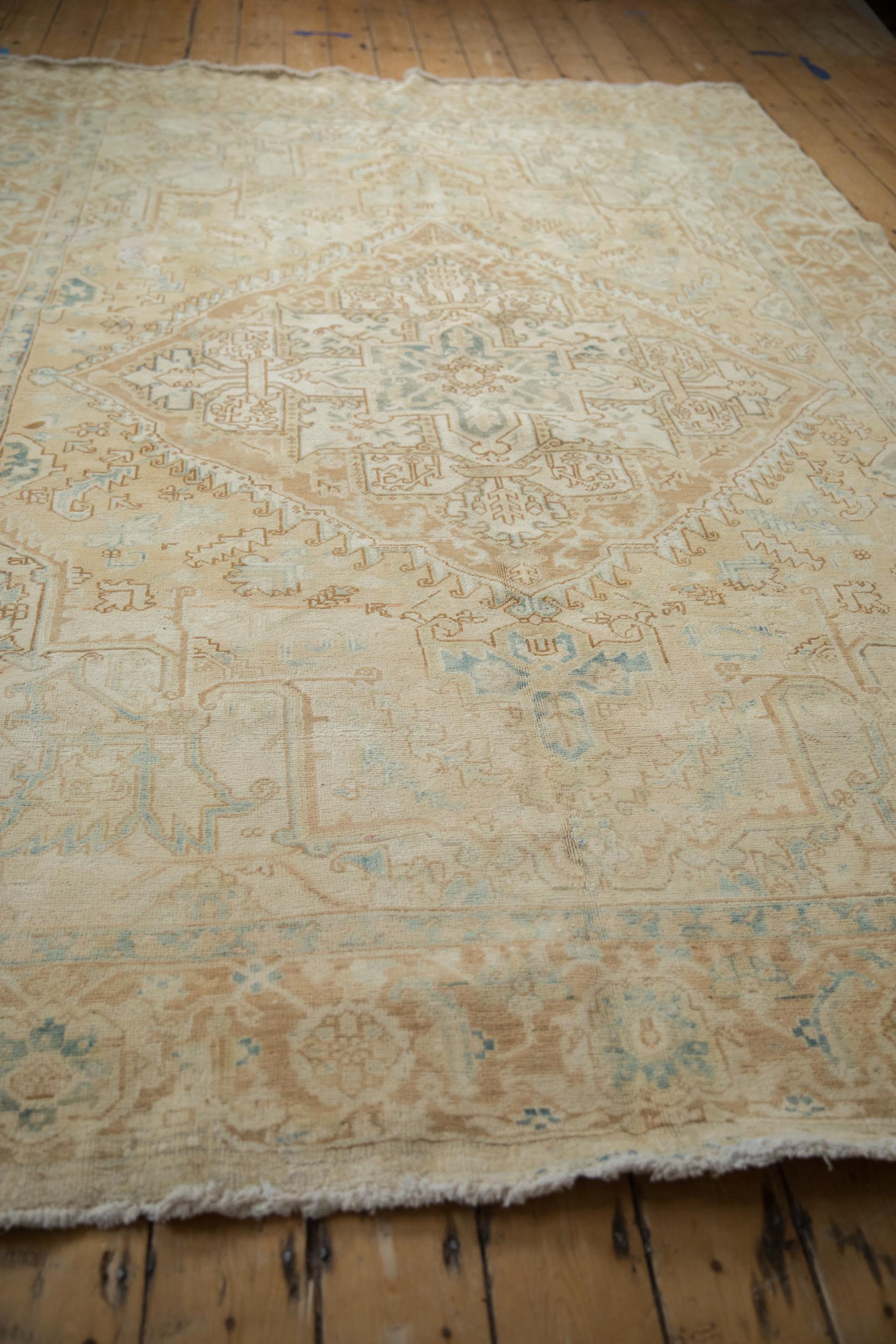 Vintage Distressed Heriz-Teppich im Angebot 2
