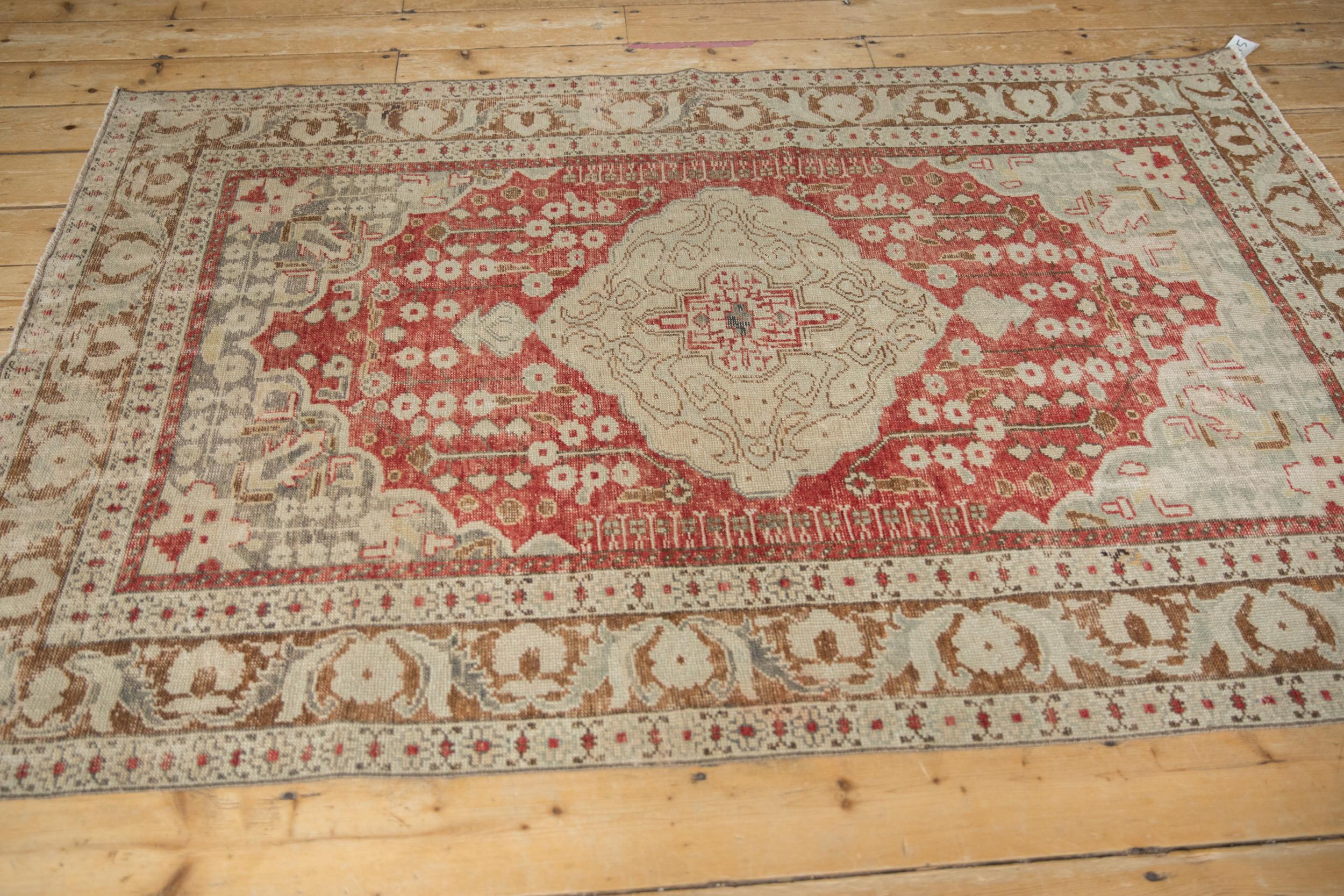 Vintage Distressed Kayseri Rug In Fair Condition For Sale In Katonah, NY