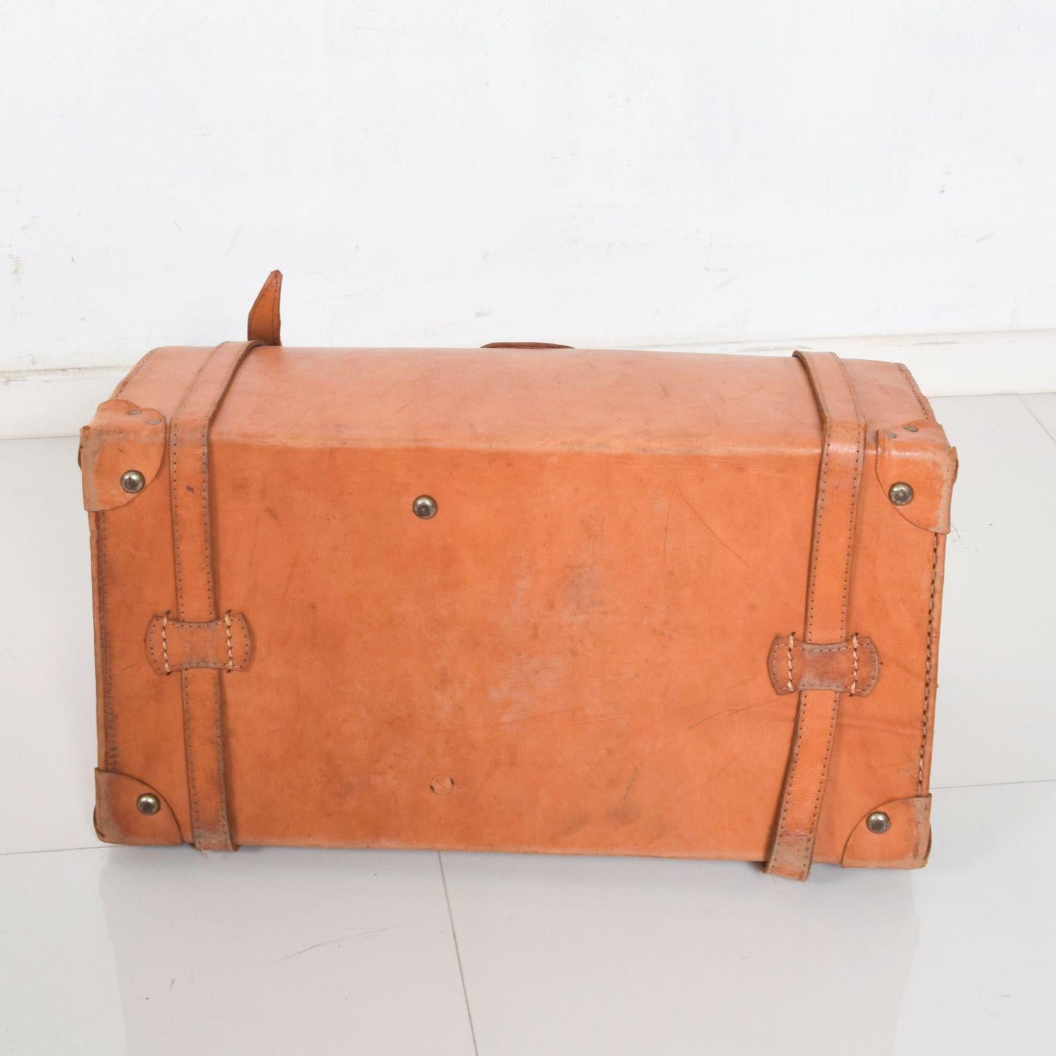 travel tote leather