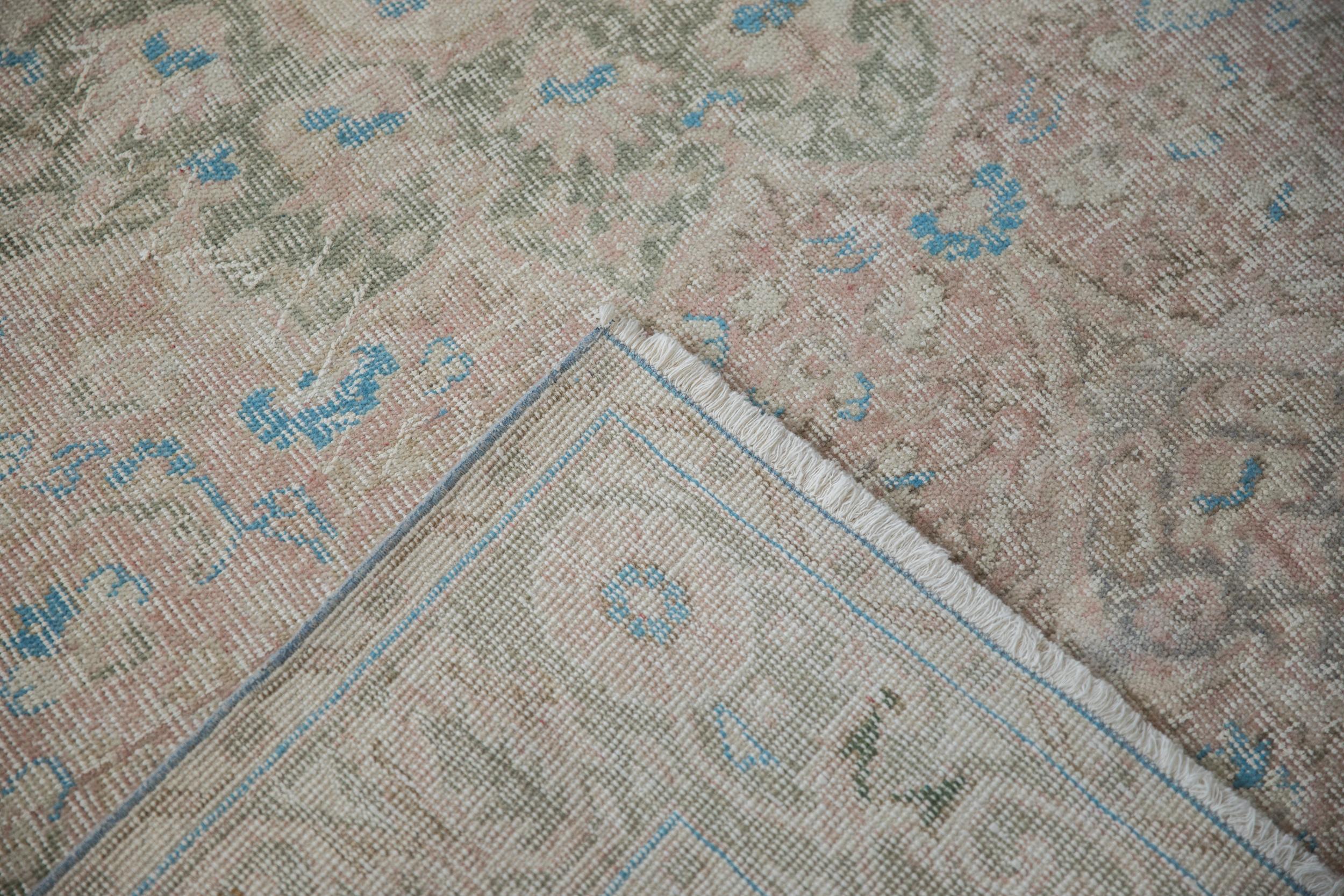 Vintage Distressed Mahal Carpet For Sale 2
