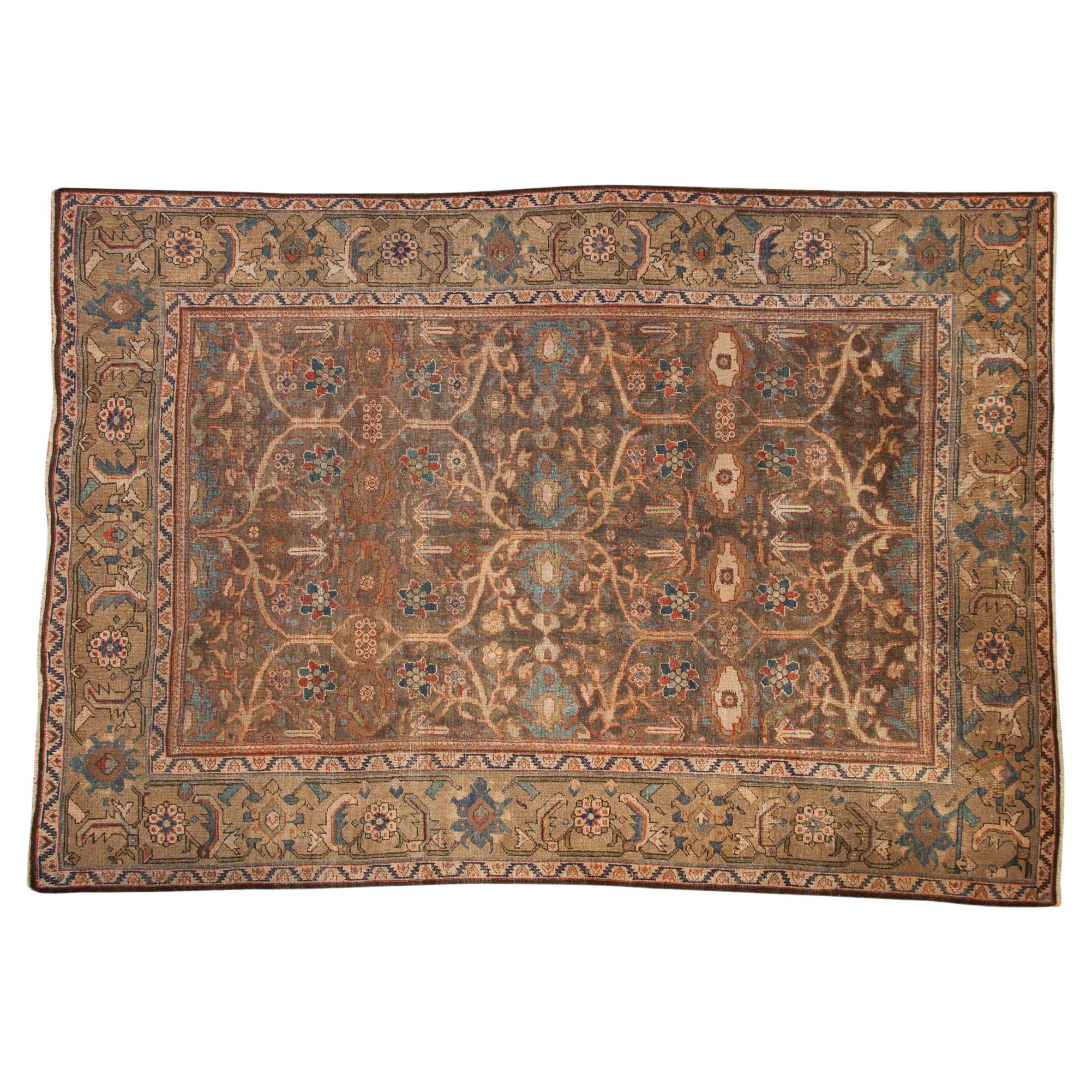 Vintage Distressed Mahal Carpet