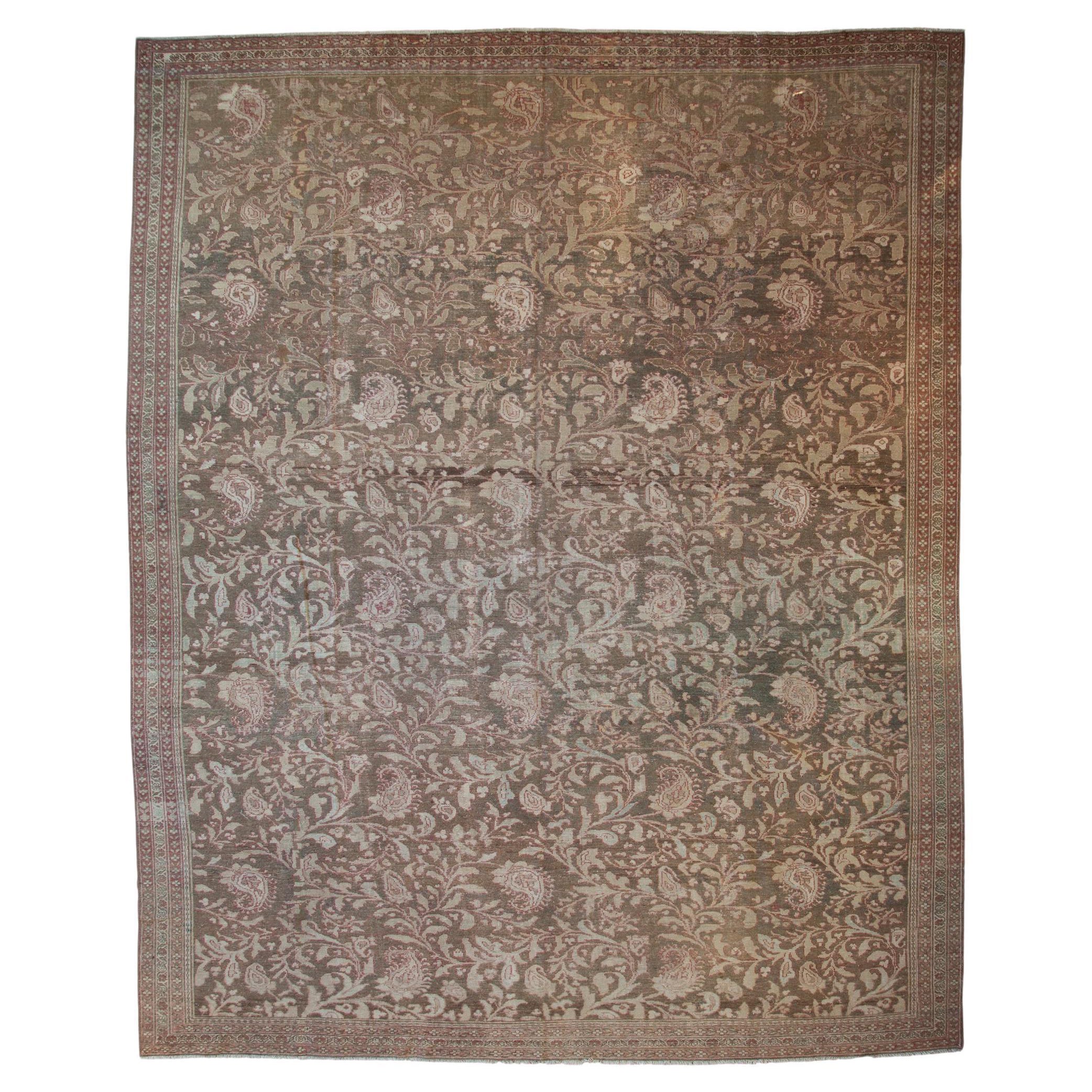 Vintage Distressed Malayer-Teppich im Angebot