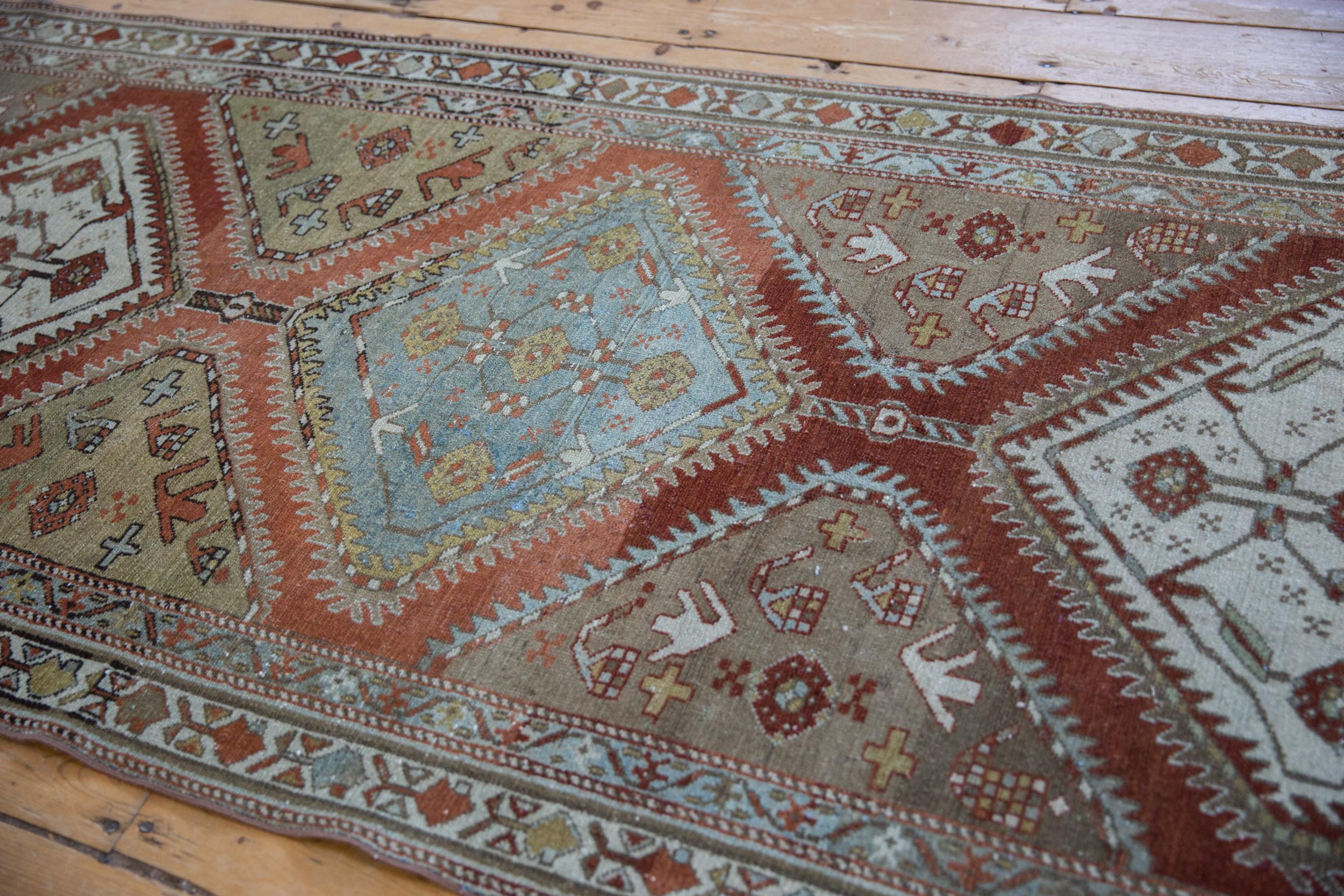 Vintage Distressed Malayer Teppich Läufer (Wolle) im Angebot