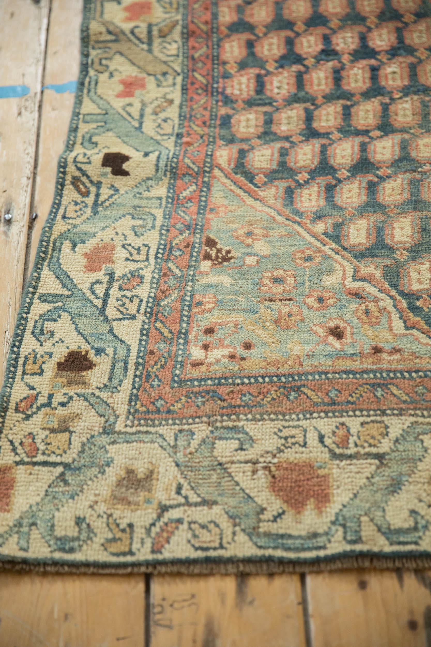 Vintage Distressed Malayer Teppich Läufer (Wolle) im Angebot
