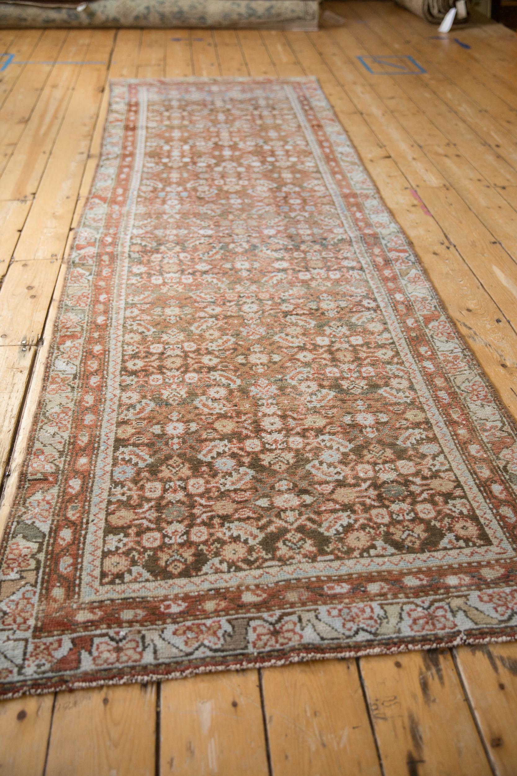 Vintage Distressed Northwest Persischer Teppich-Läufer im Used-Look (Mitte des 20. Jahrhunderts) im Angebot