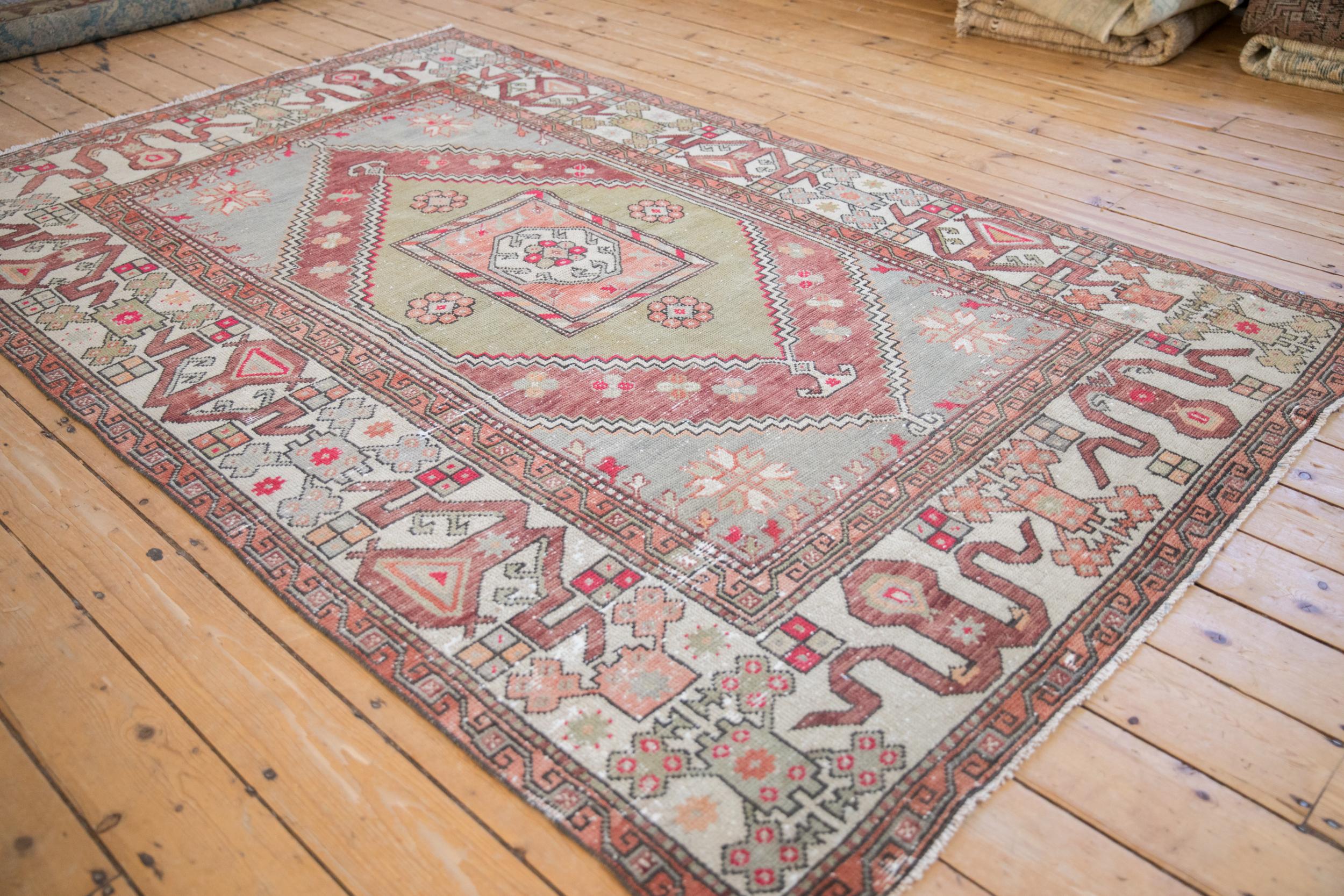Vintage Distressed Oushak Teppich (Handgeknüpft) im Angebot