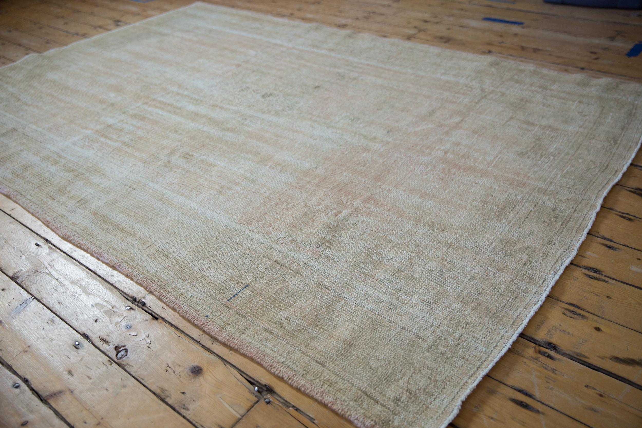Vintage Distressed Oushak Teppich (Mitte des 20. Jahrhunderts) im Angebot
