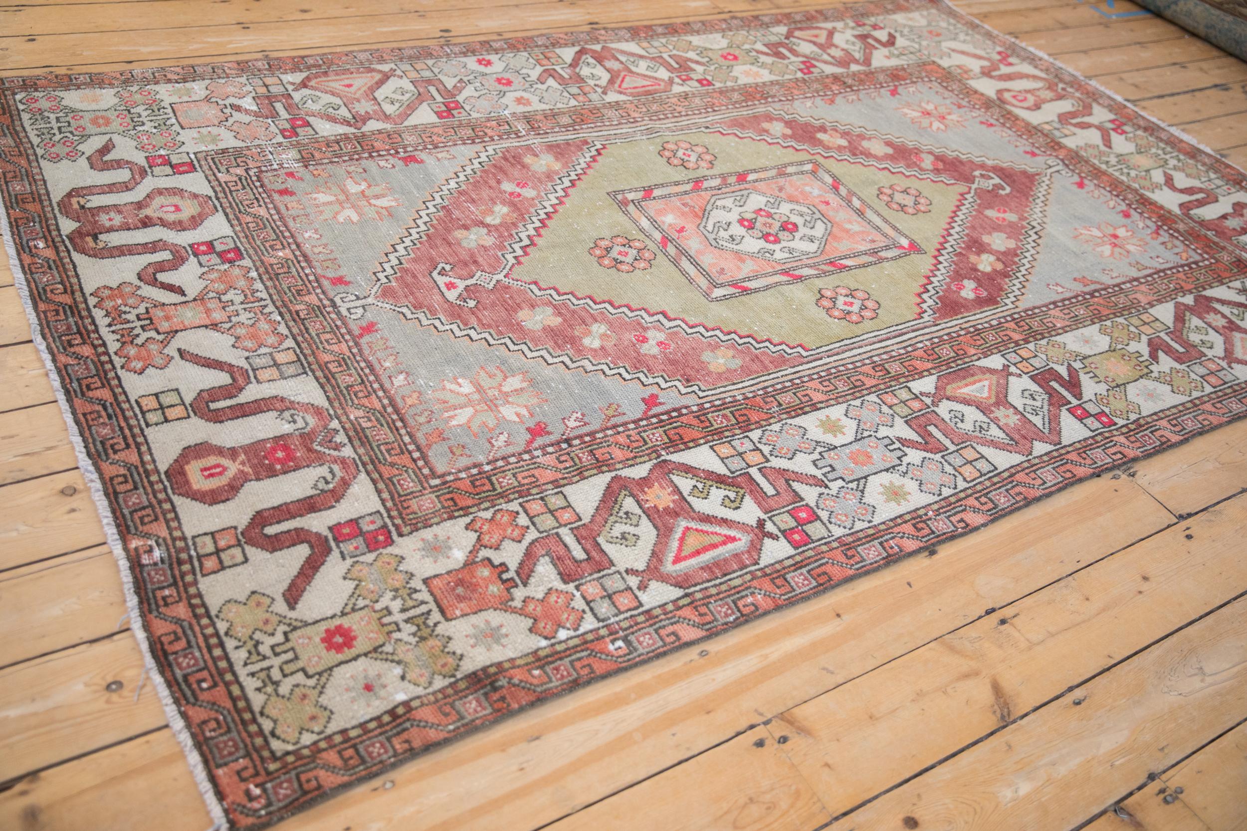 Vintage Distressed Oushak Teppich (Mitte des 20. Jahrhunderts) im Angebot