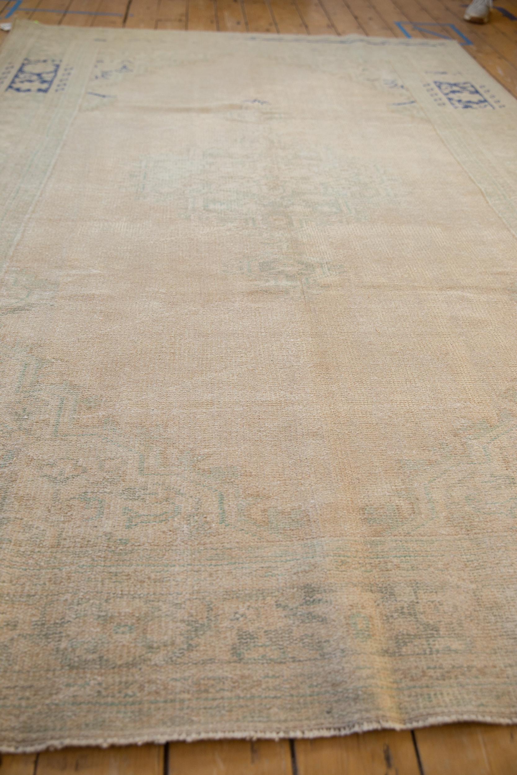 Vintage Distressed Oushak Carpet For Sale 1