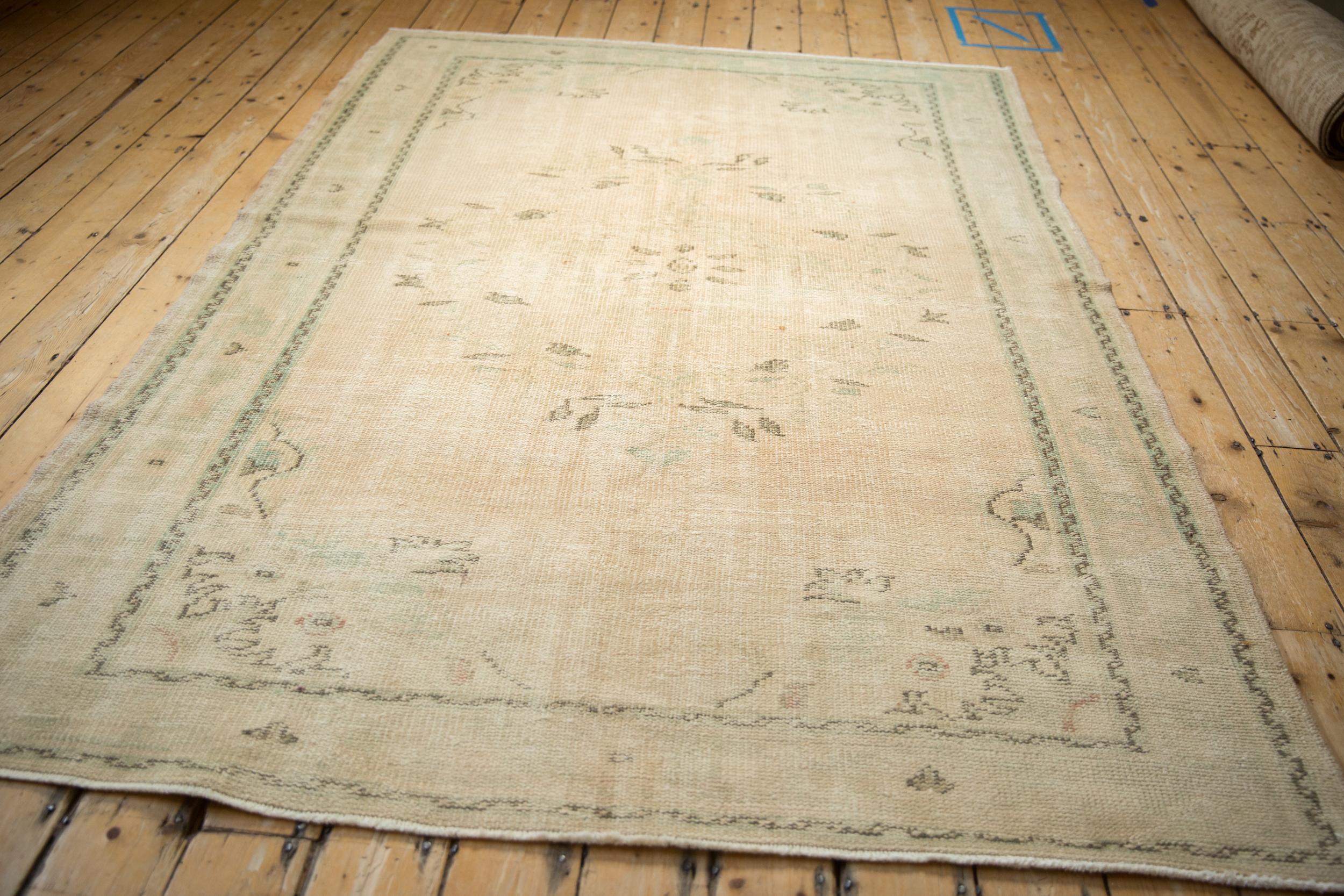 Tappeto Oushak vintage invecchiato in vendita 1