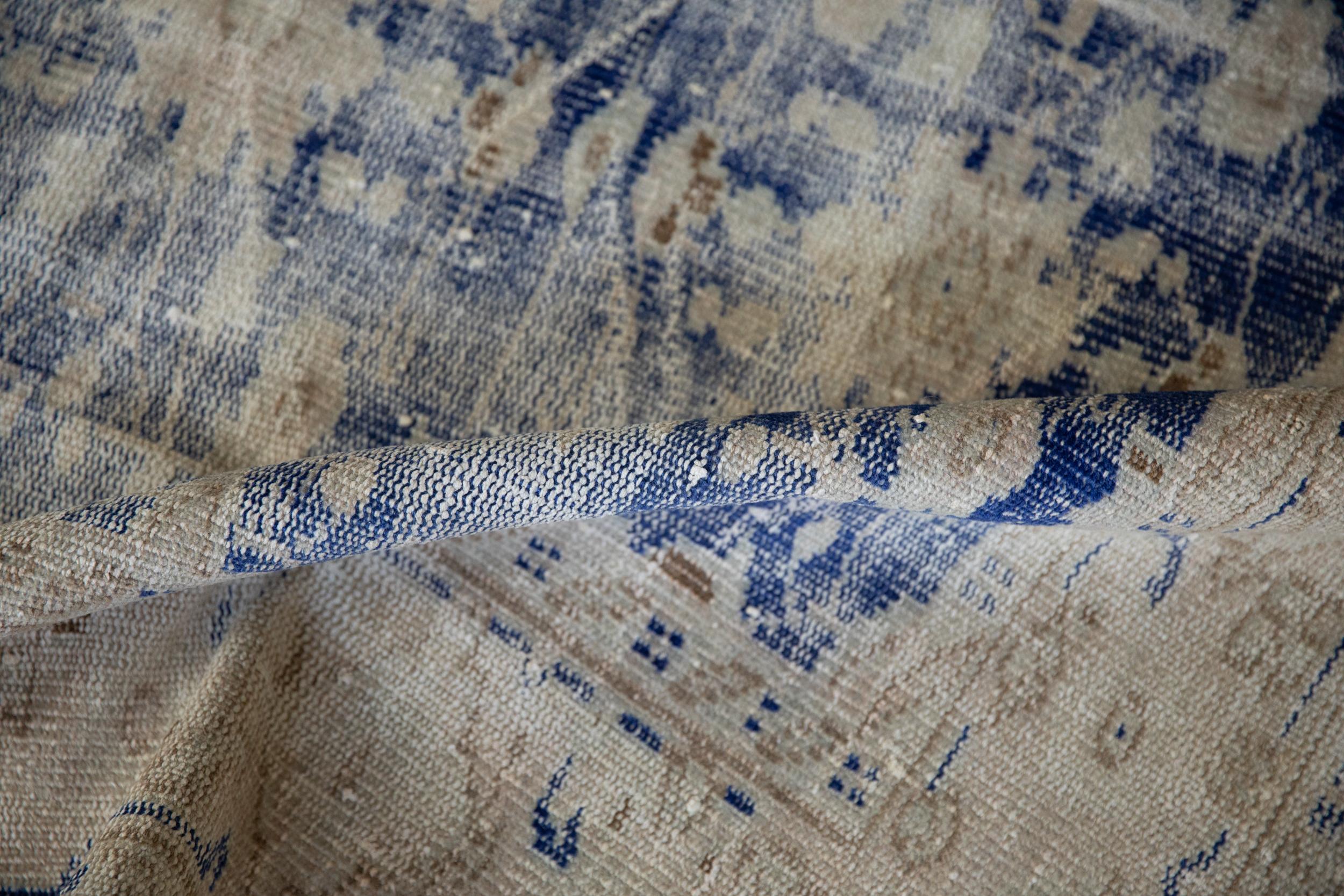 Tapis d'Oushak vintage vieilli en vente 2