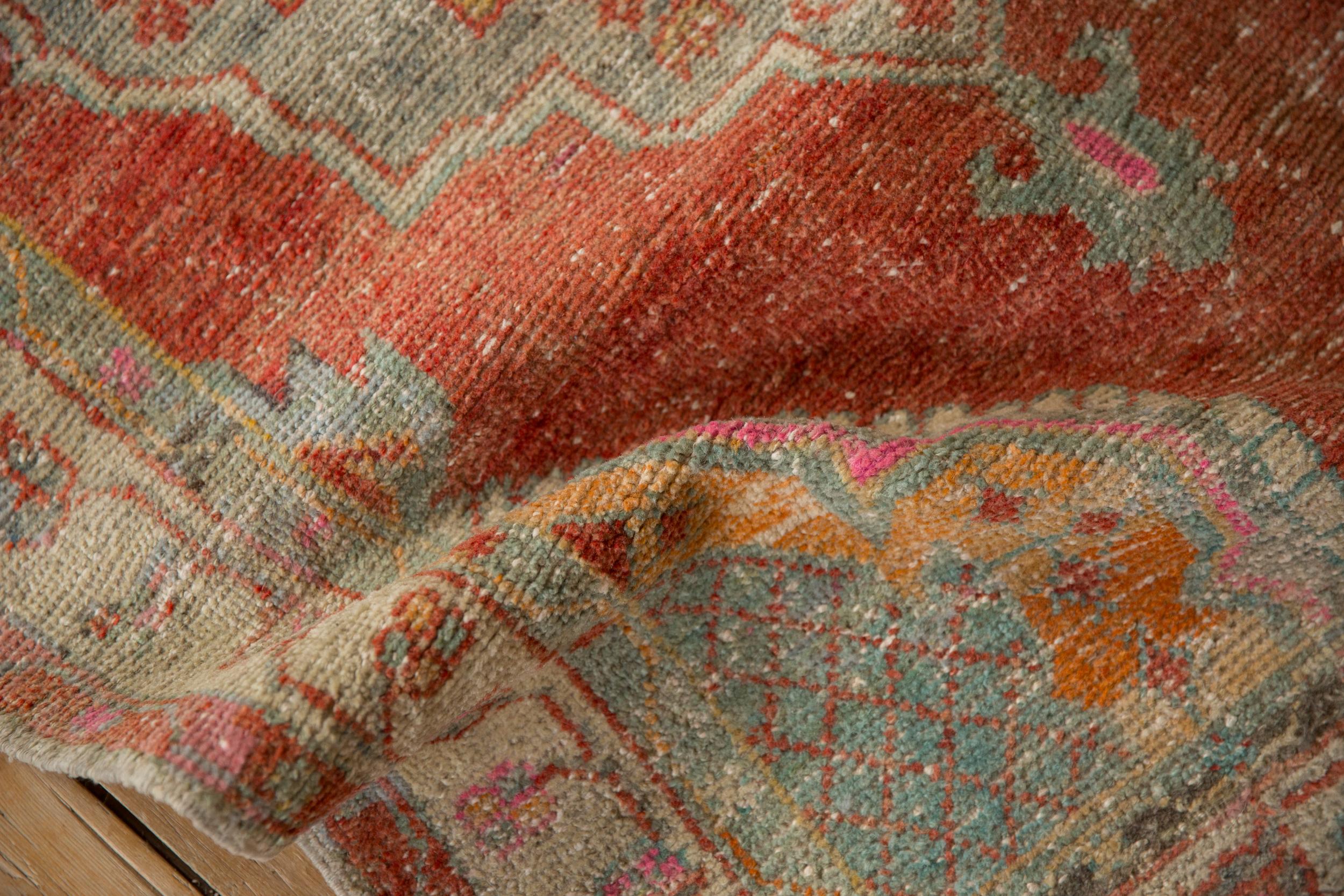 Turco Tappeto Oushak vintage con segni di invecchiamento in vendita