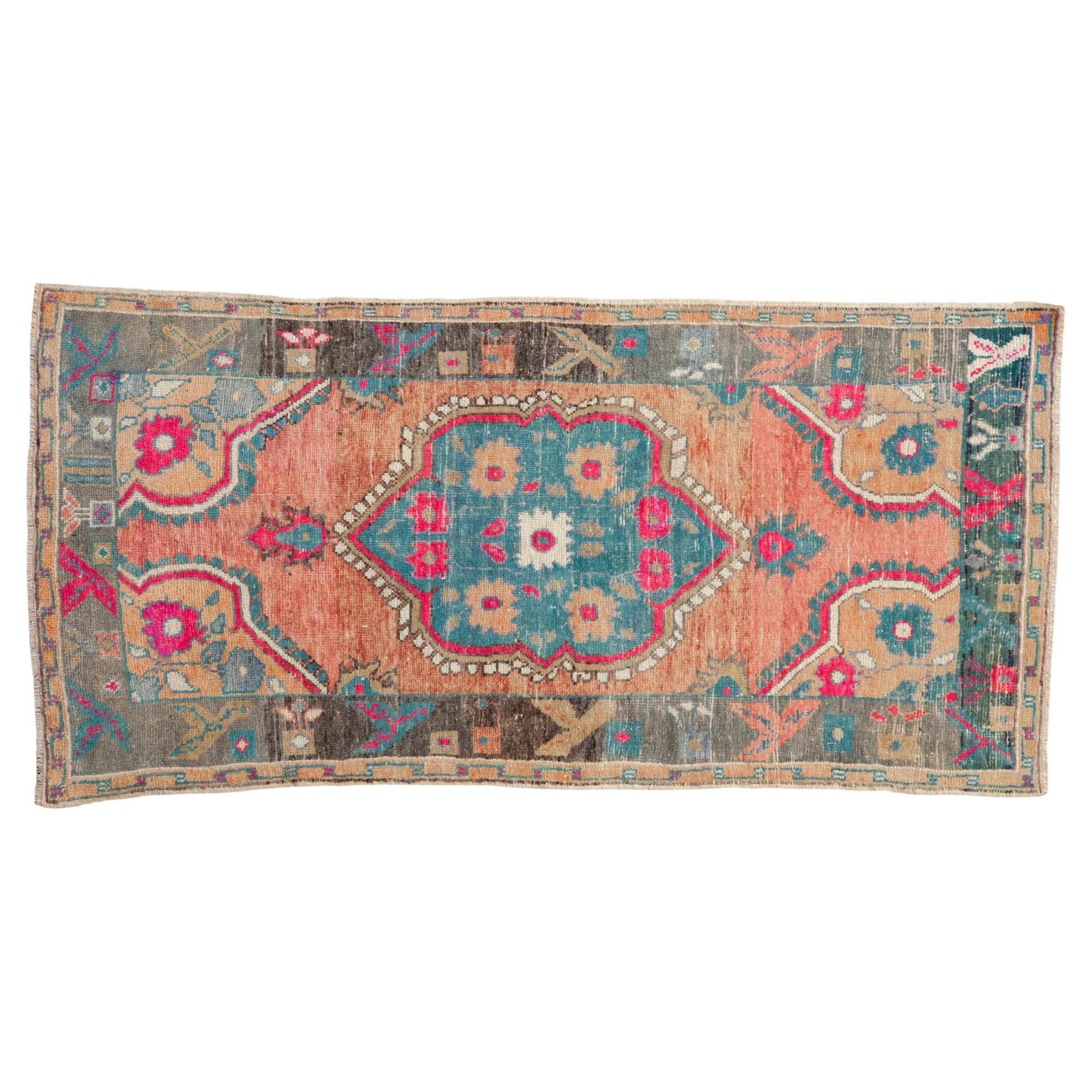 Hand-Knotted Tappeti turchi