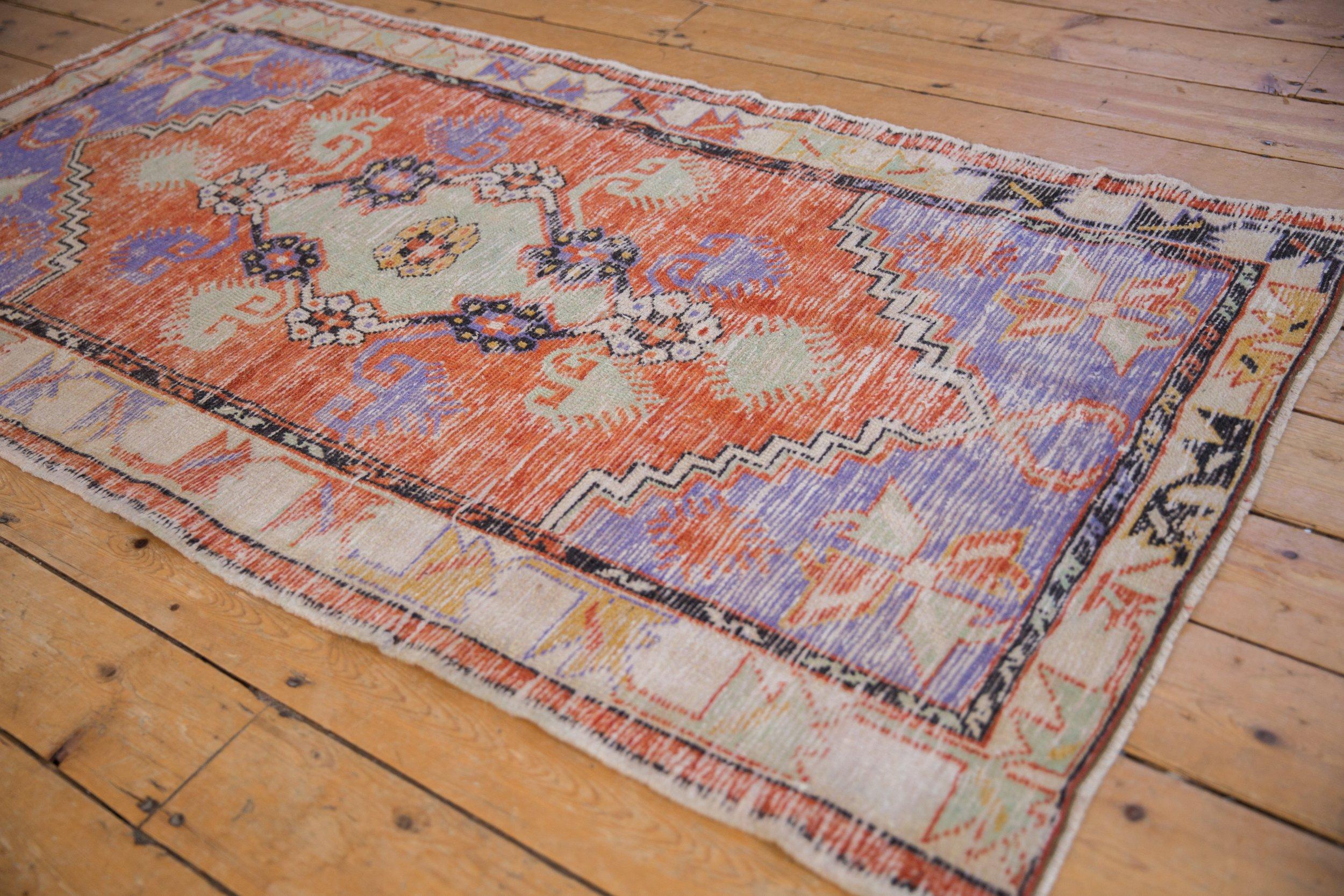 Vintage Distressed Oushak Rug Runner im Angebot 3