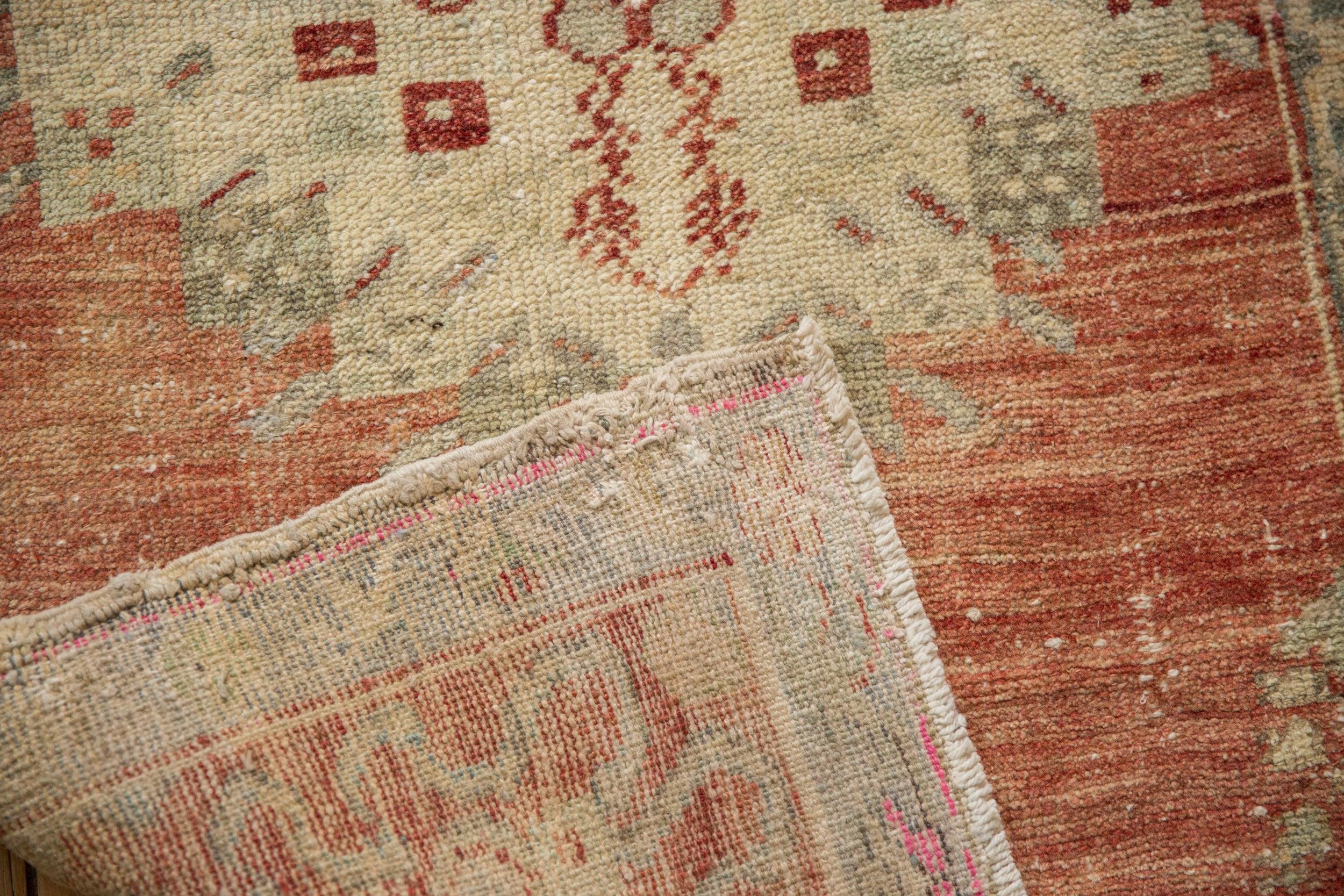 Turco Tappeto Oushak Vintage Distressed Runner in vendita