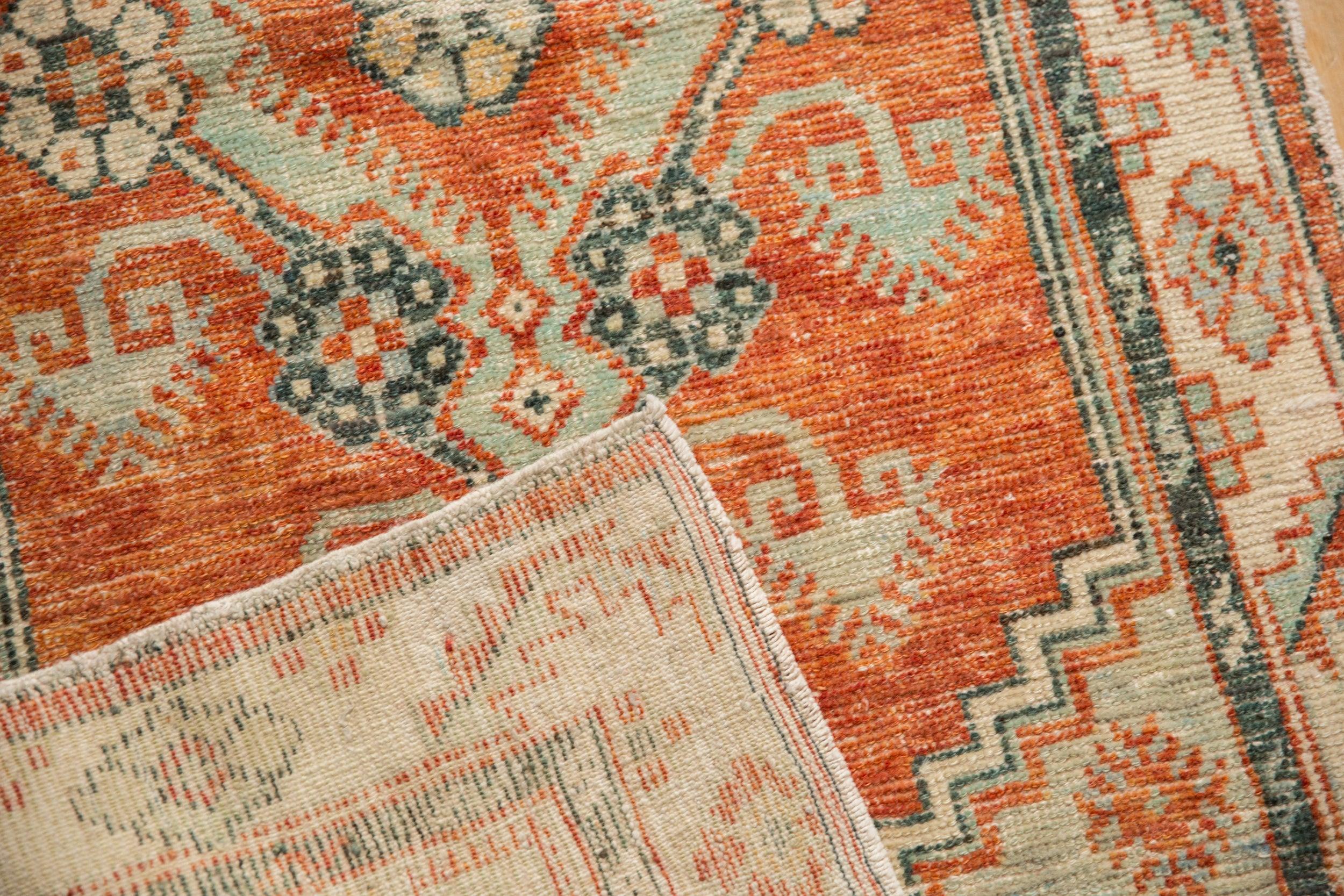 Vintage Distressed Oushak Teppich Läufer (Türkisch) im Angebot