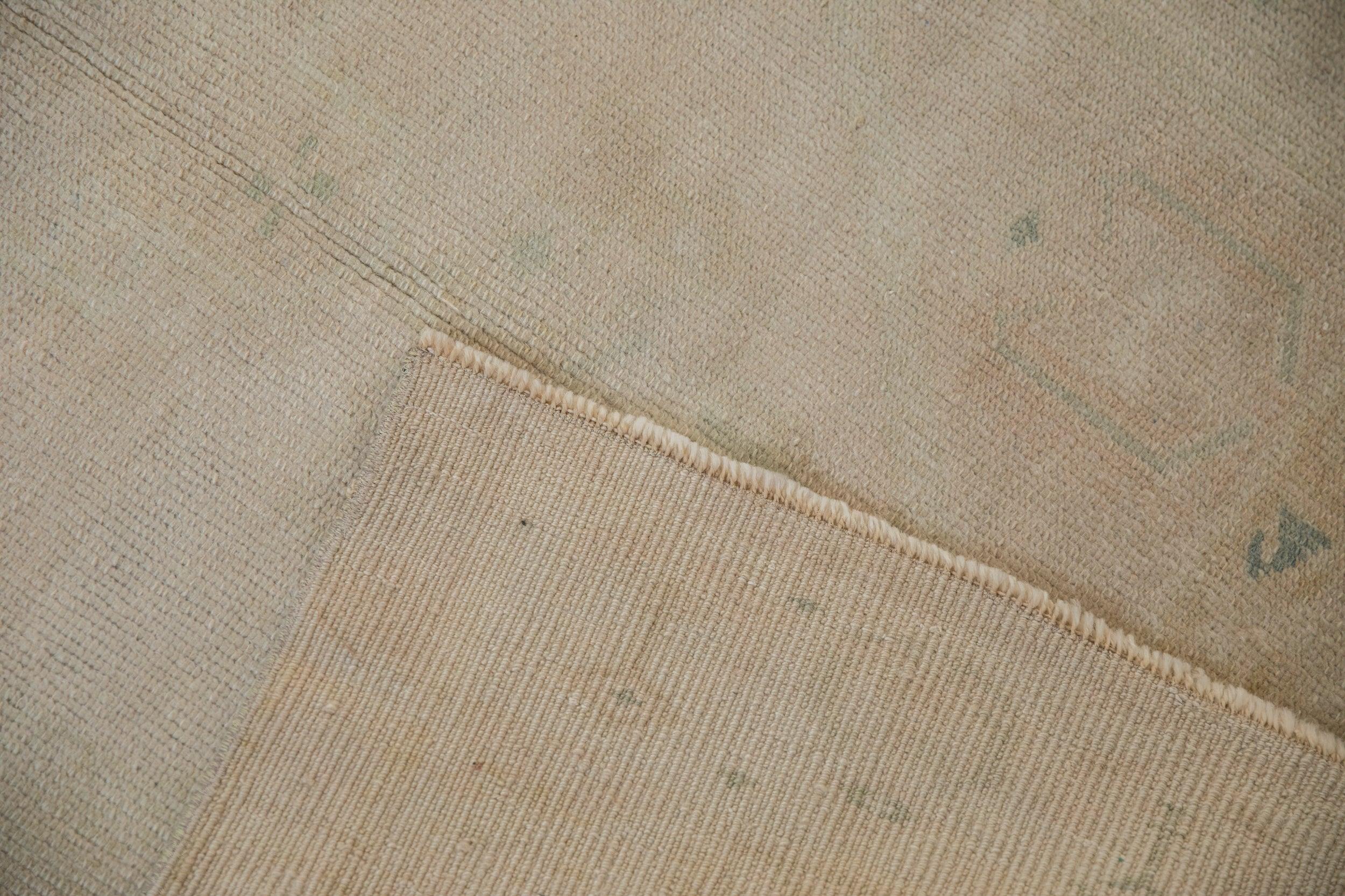 Turco Tappeto Oushak Vintage Distressed Runner in vendita