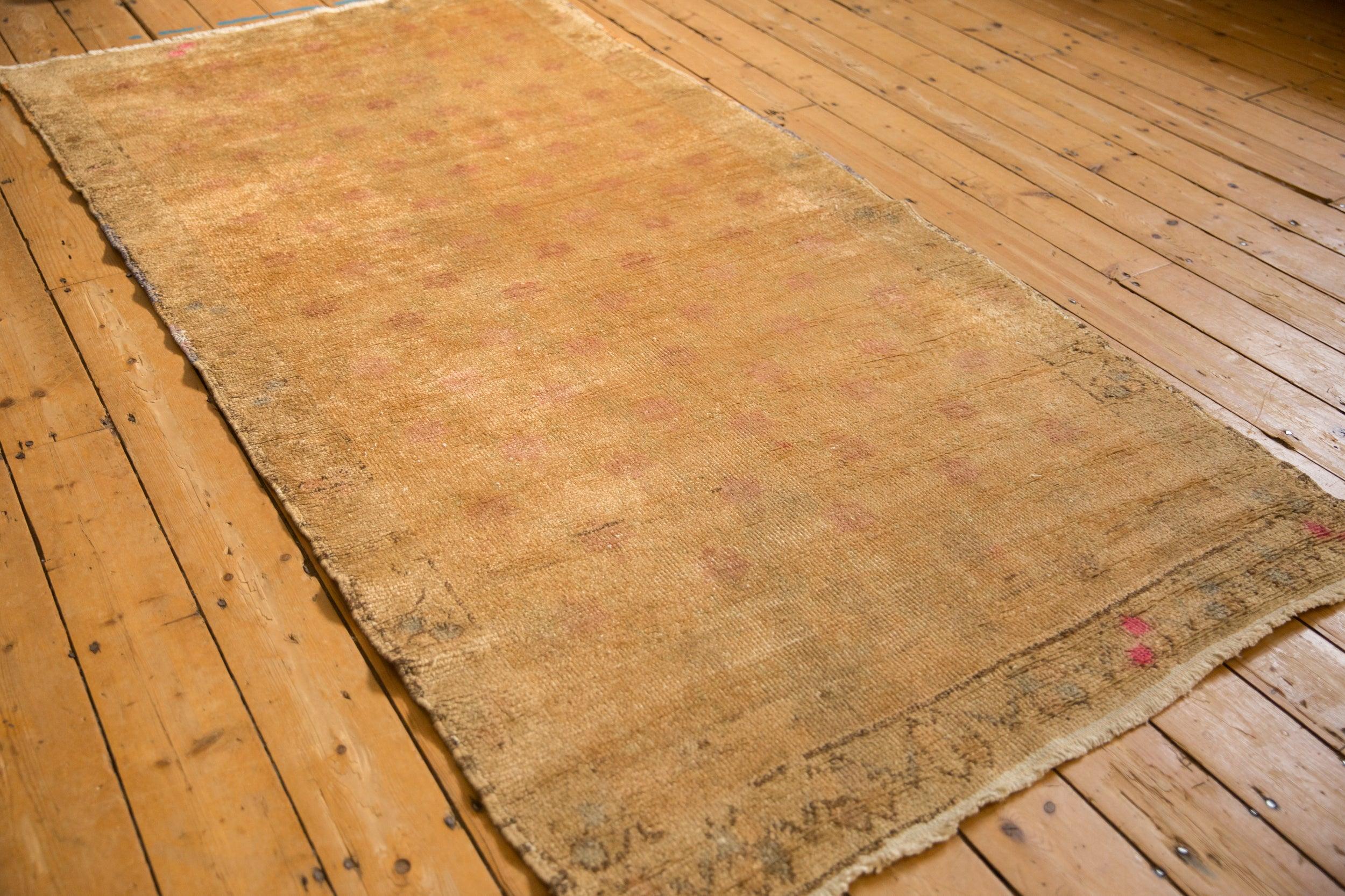 Vintage Distressed Oushak Teppich Läufer (Handgeknüpft) im Angebot