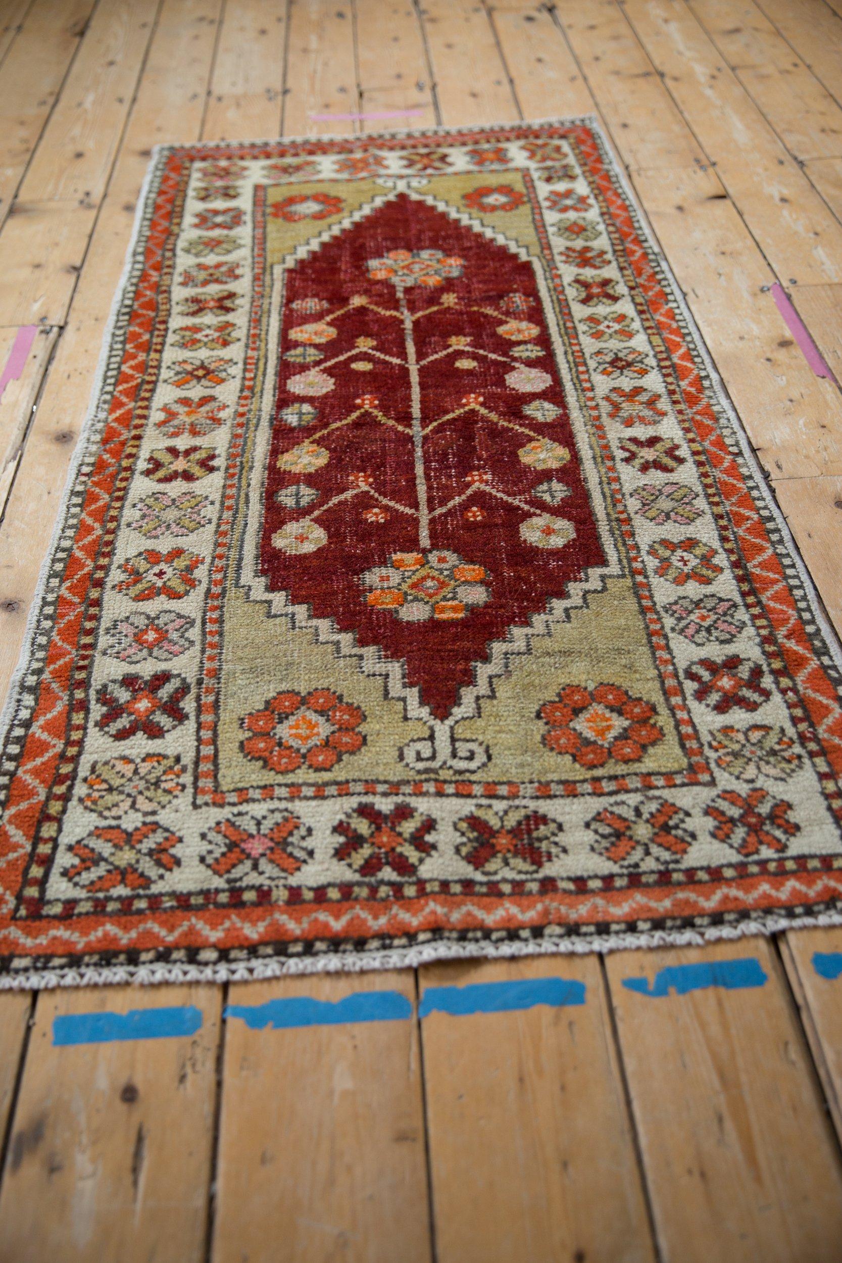 Lana Vintage Distressed Oushak Rug Runner in vendita