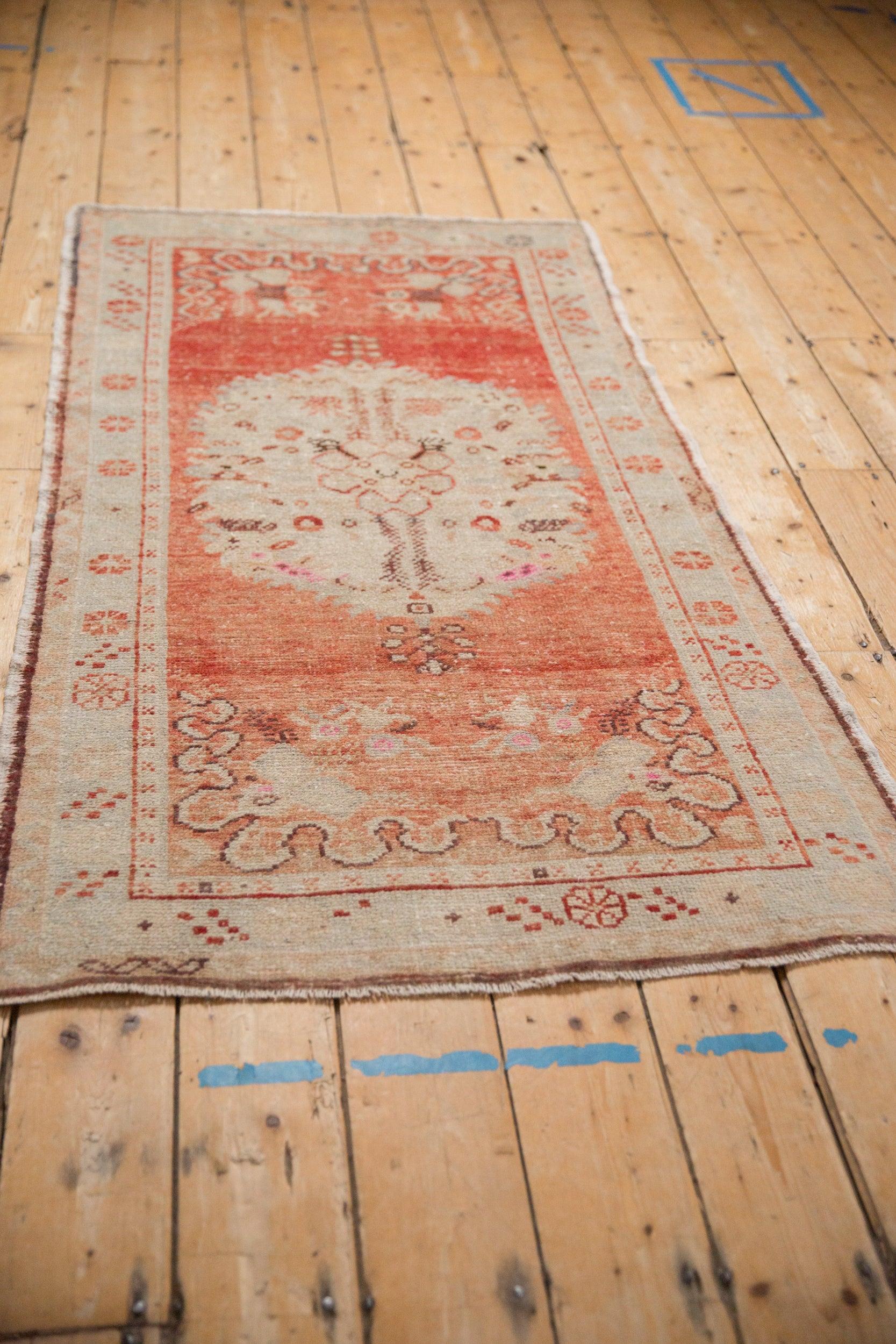 Lana Tappeto Oushak Vintage Distressed Runner in vendita