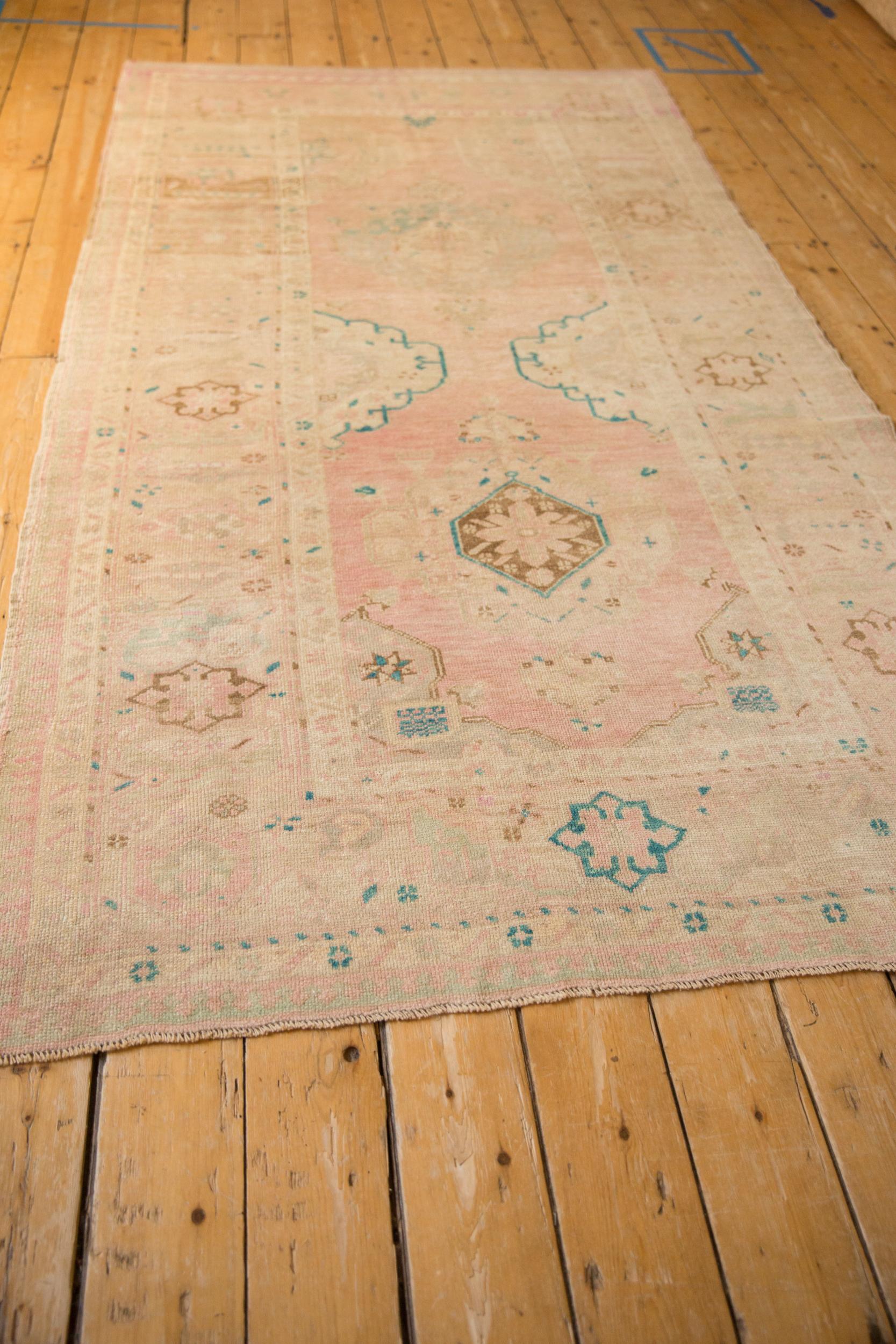 Tappeto Oushak Vintage Distressed Runner in vendita 1