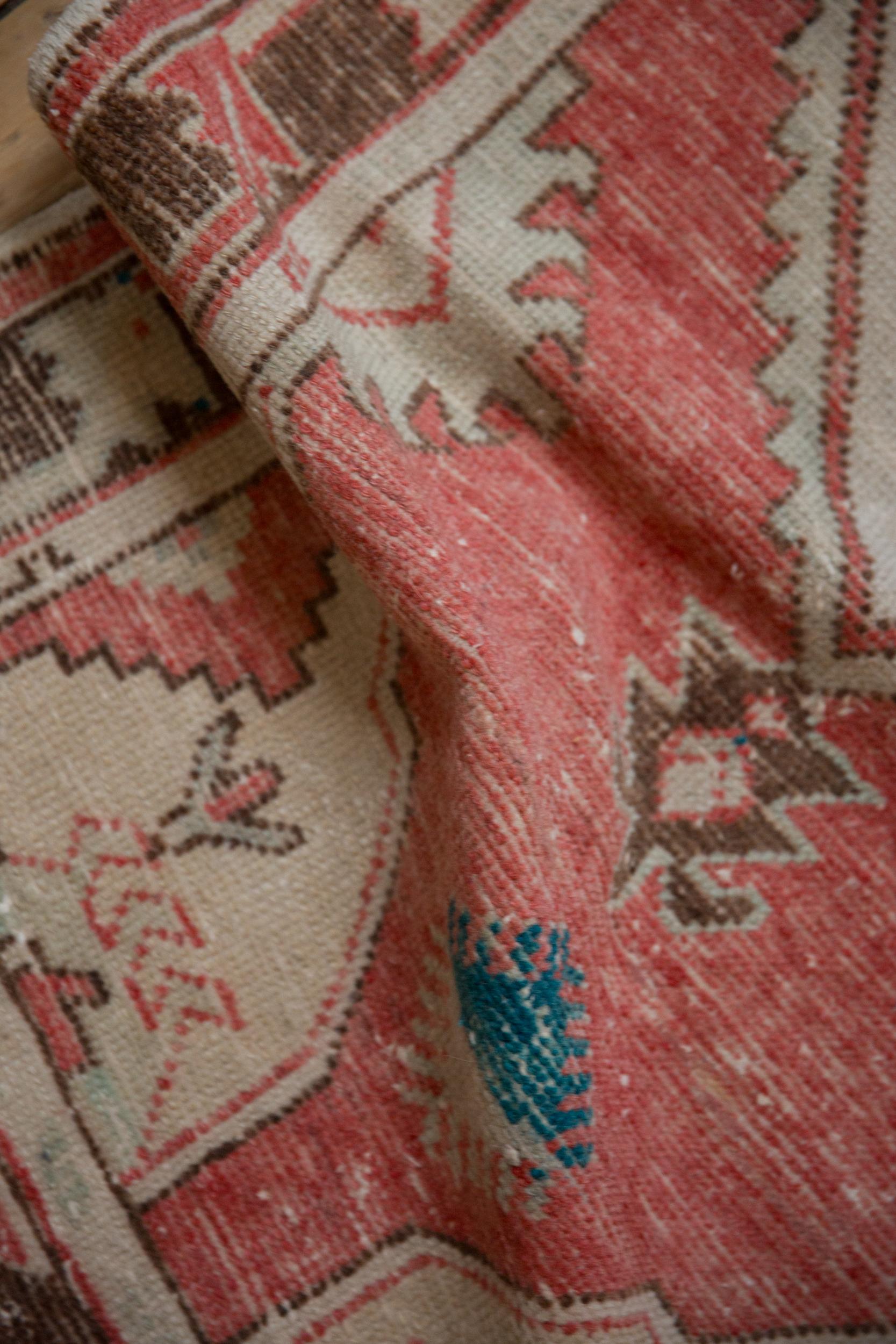 Tappeto Oushak Vintage Distressed Runner in vendita 1