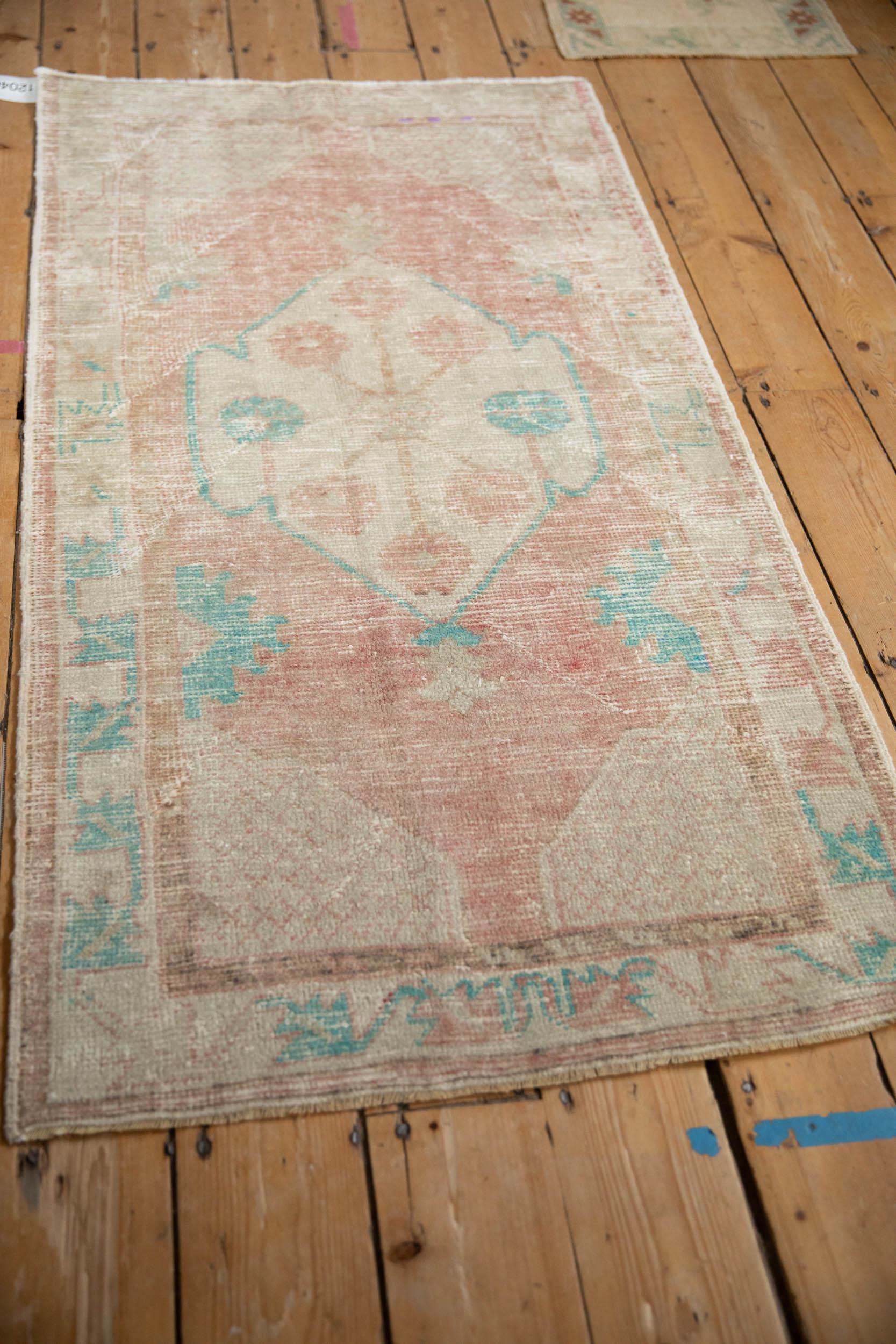 Tappeto Oushak Vintage Distressed Runner in vendita 1