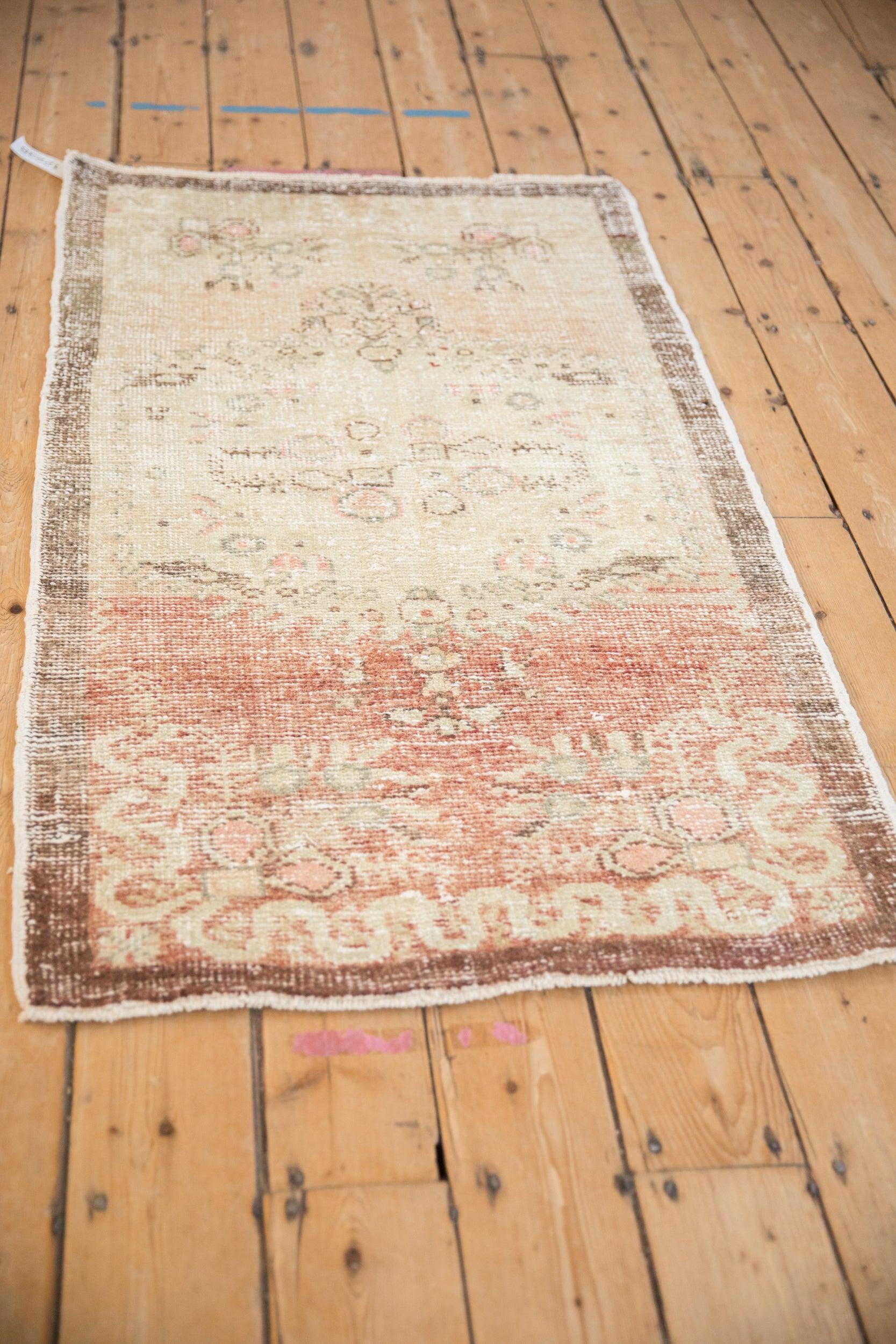 Tappeto Oushak Vintage Distressed Runner in vendita 1