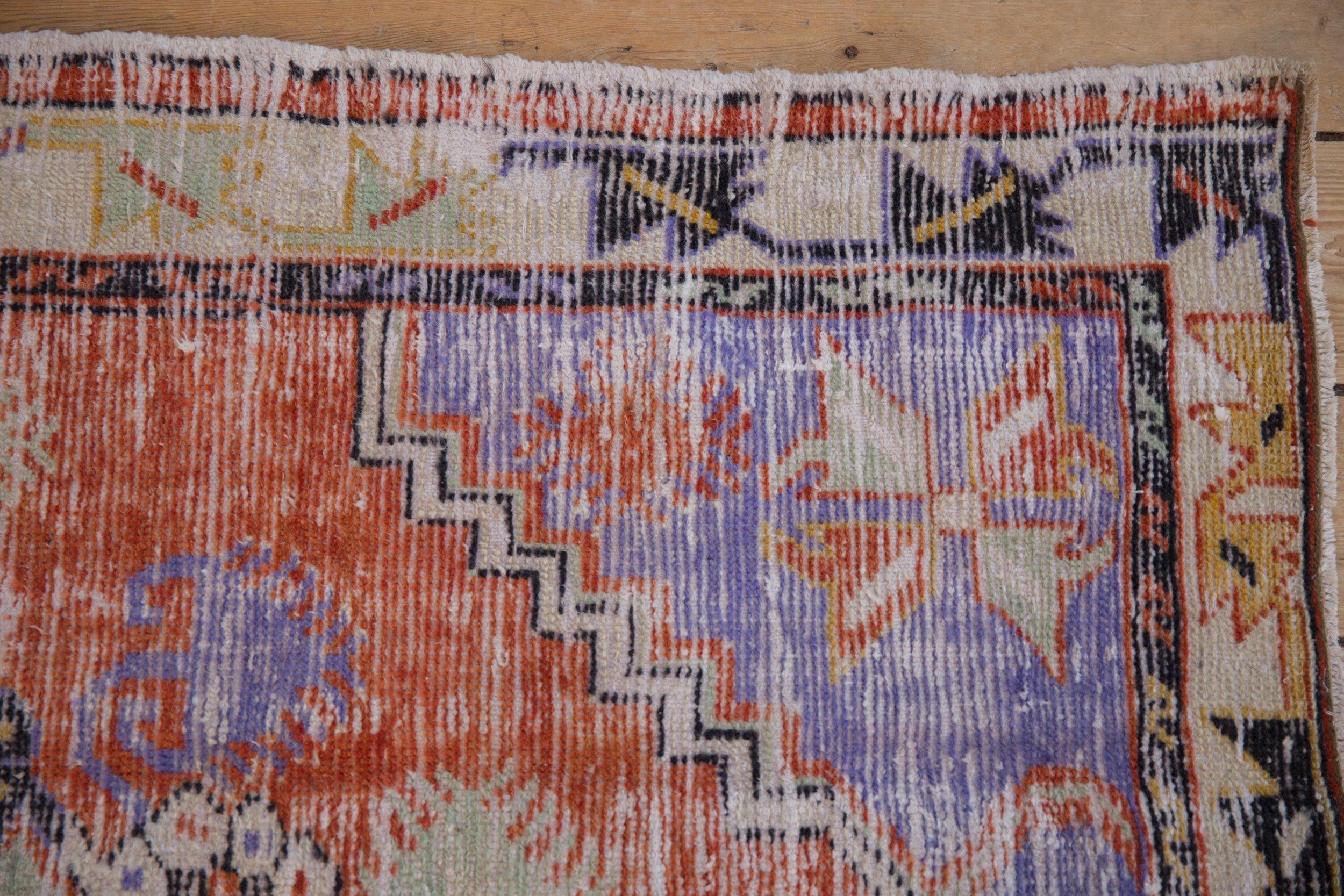 Vintage Distressed Oushak Rug Runner im Angebot 2