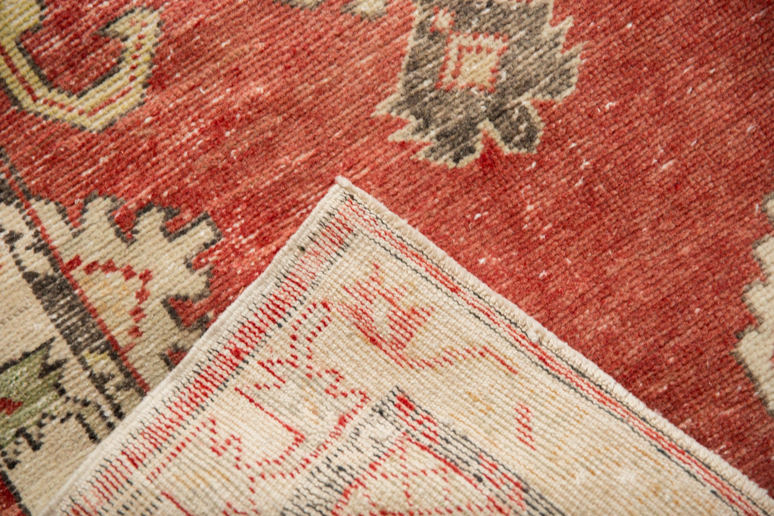 Tappeto Oushak Vintage Distressed Runner in vendita 2