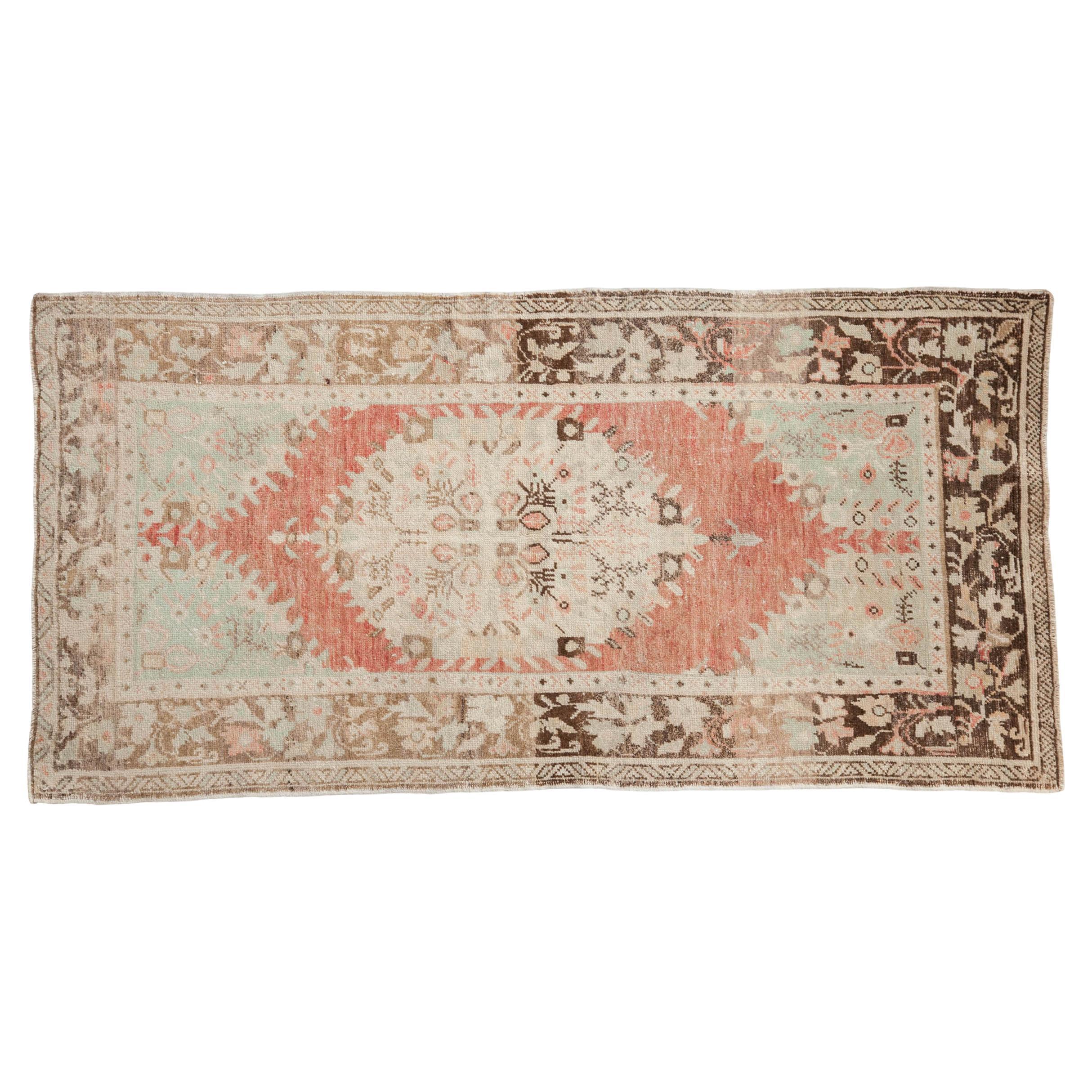 Vintage Distressed Oushak Teppich Läufer