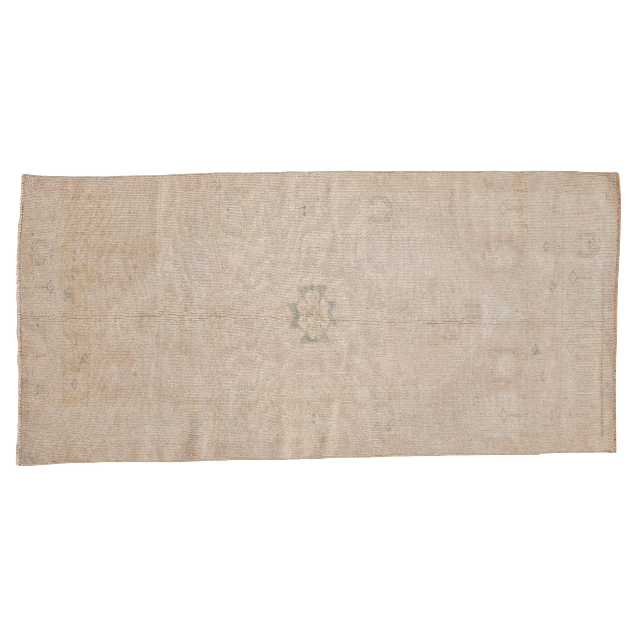 Tappeto Oushak Vintage Distressed Runner