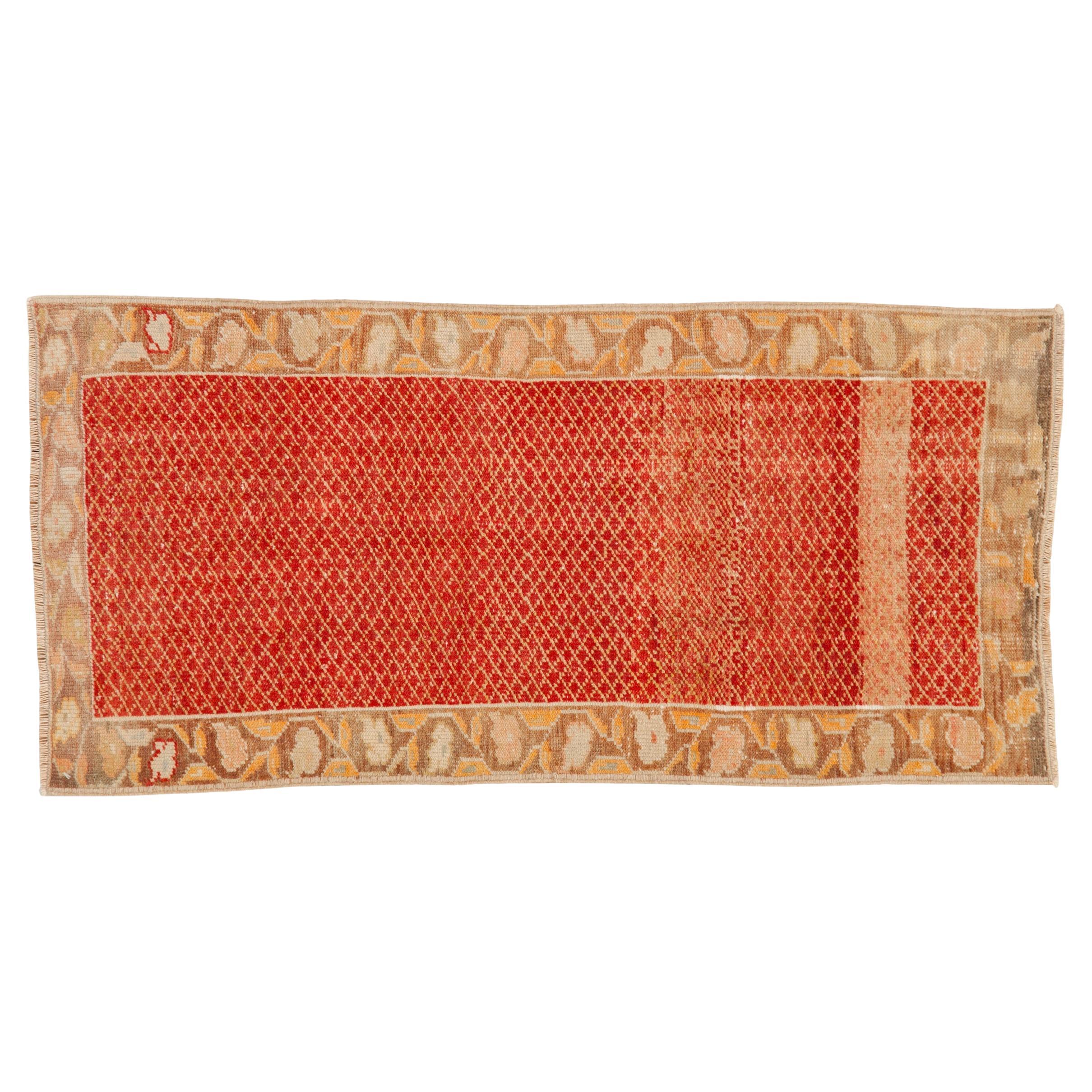 Vintage Distressed Oushak Teppich Läufer