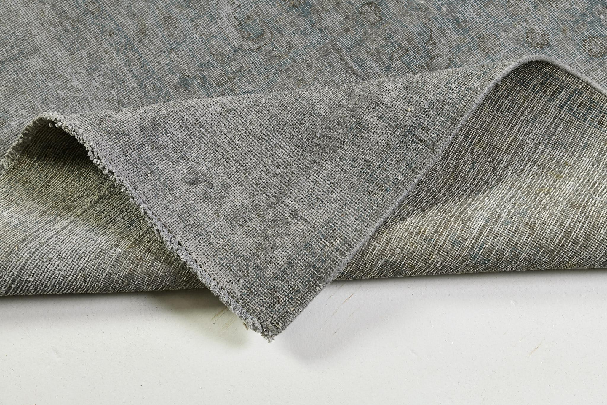Vintage Distressed Overdye Persian Tabriz en vente 4