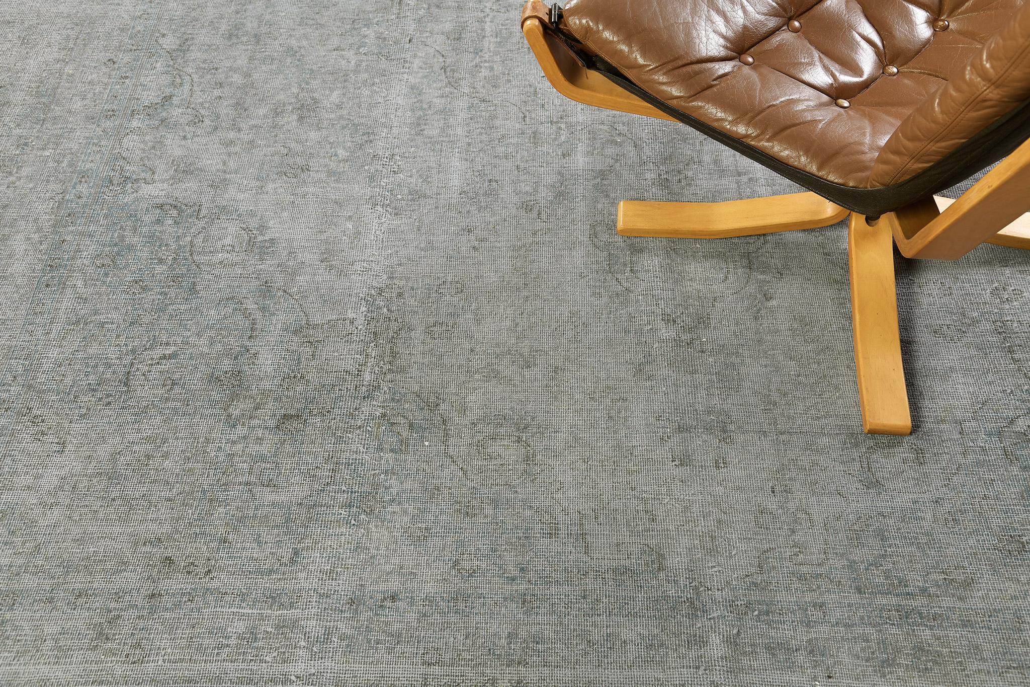 Perse Vintage Distressed Overdye Persian Tabriz en vente