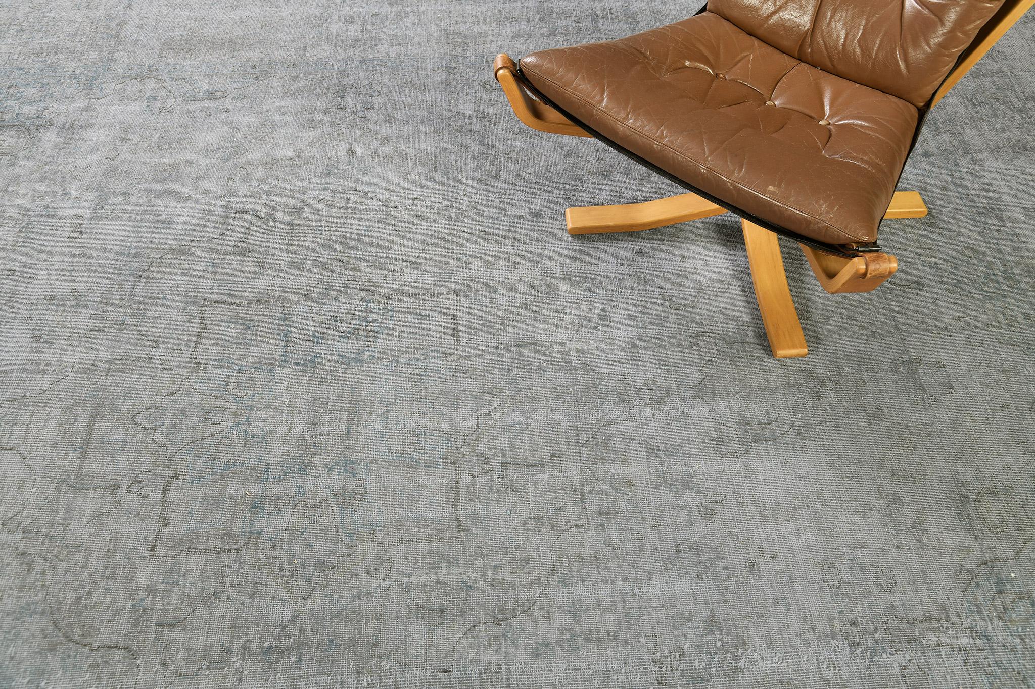 Laine Vintage Distressed Overdye Persian Tabriz en vente
