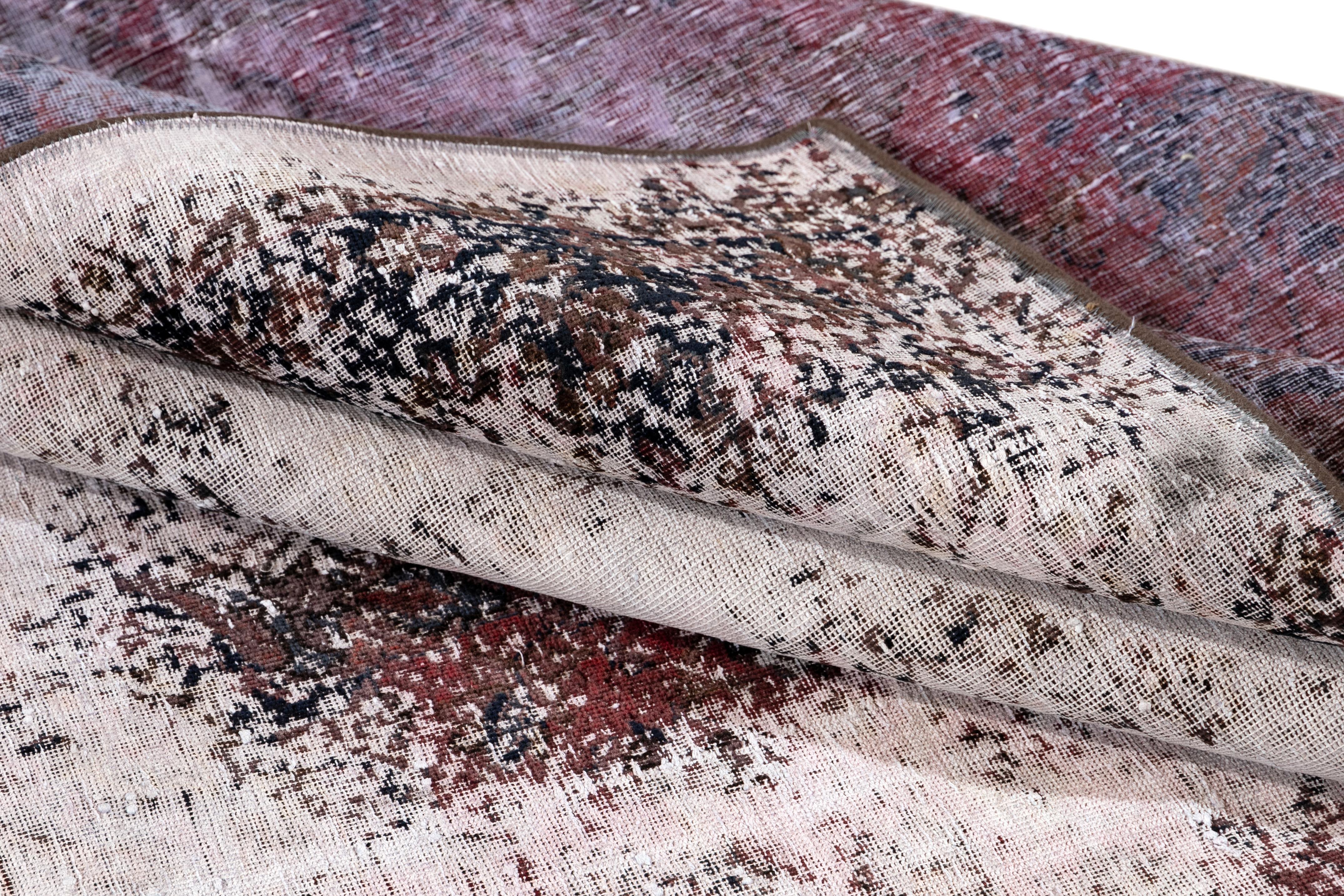 Annodato a mano Tappeto Vintage Distressed Overdyed in vendita