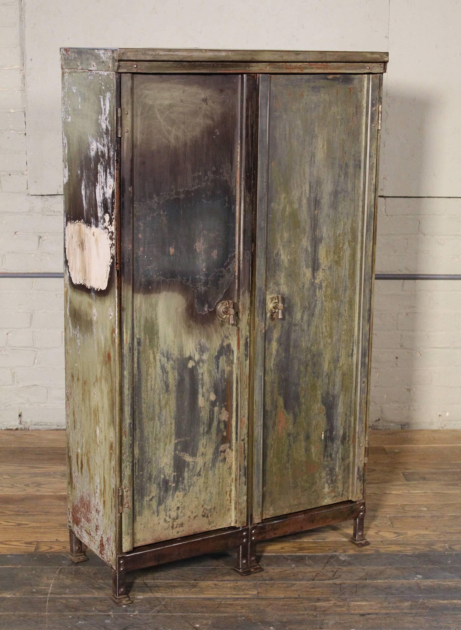 Vintage Distressed Painted Metal Storage Cabinet Locker In Distressed Condition In Oakville, CT