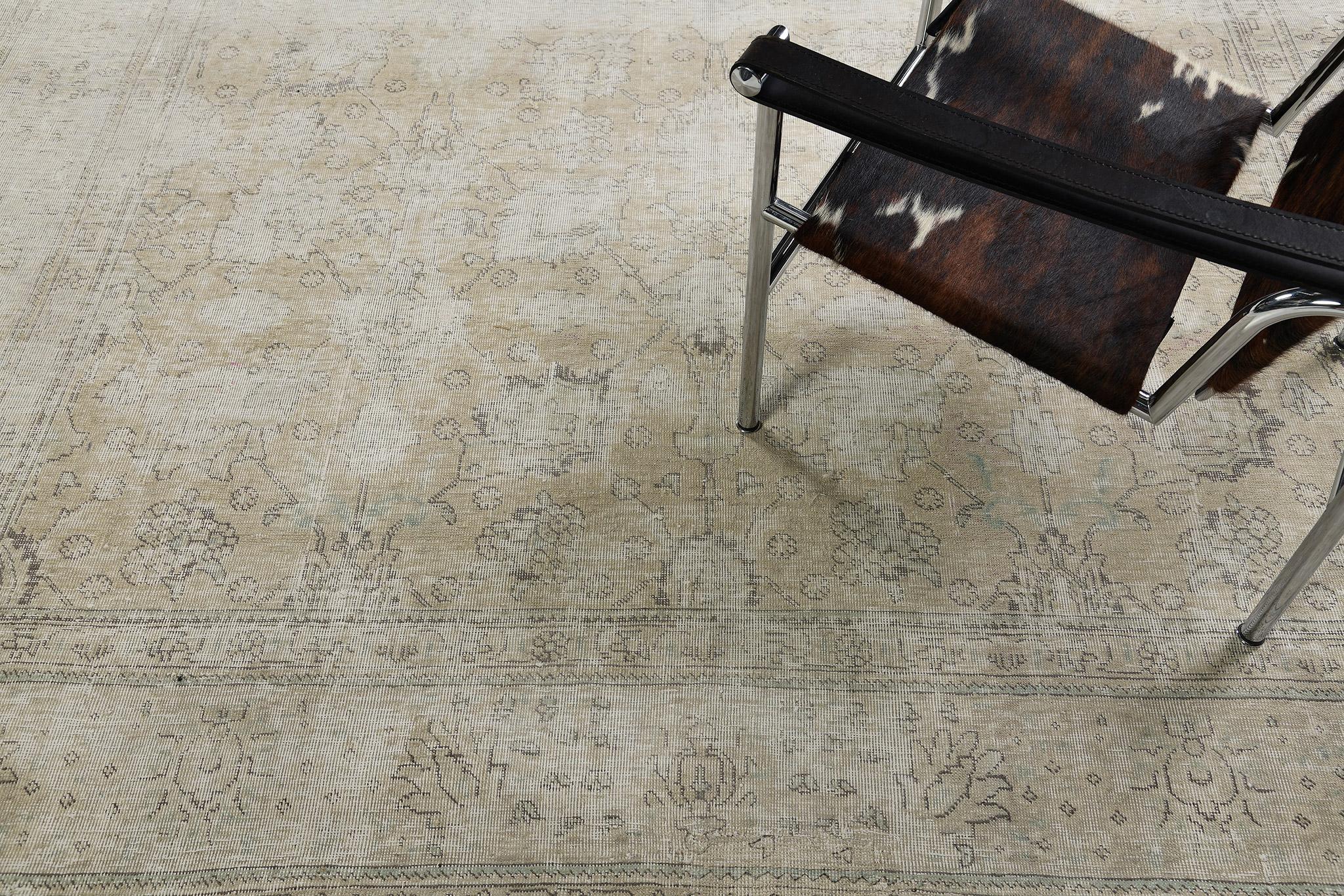 Vintage Distressed Persisch Tabriz (Handgeknüpft) im Angebot