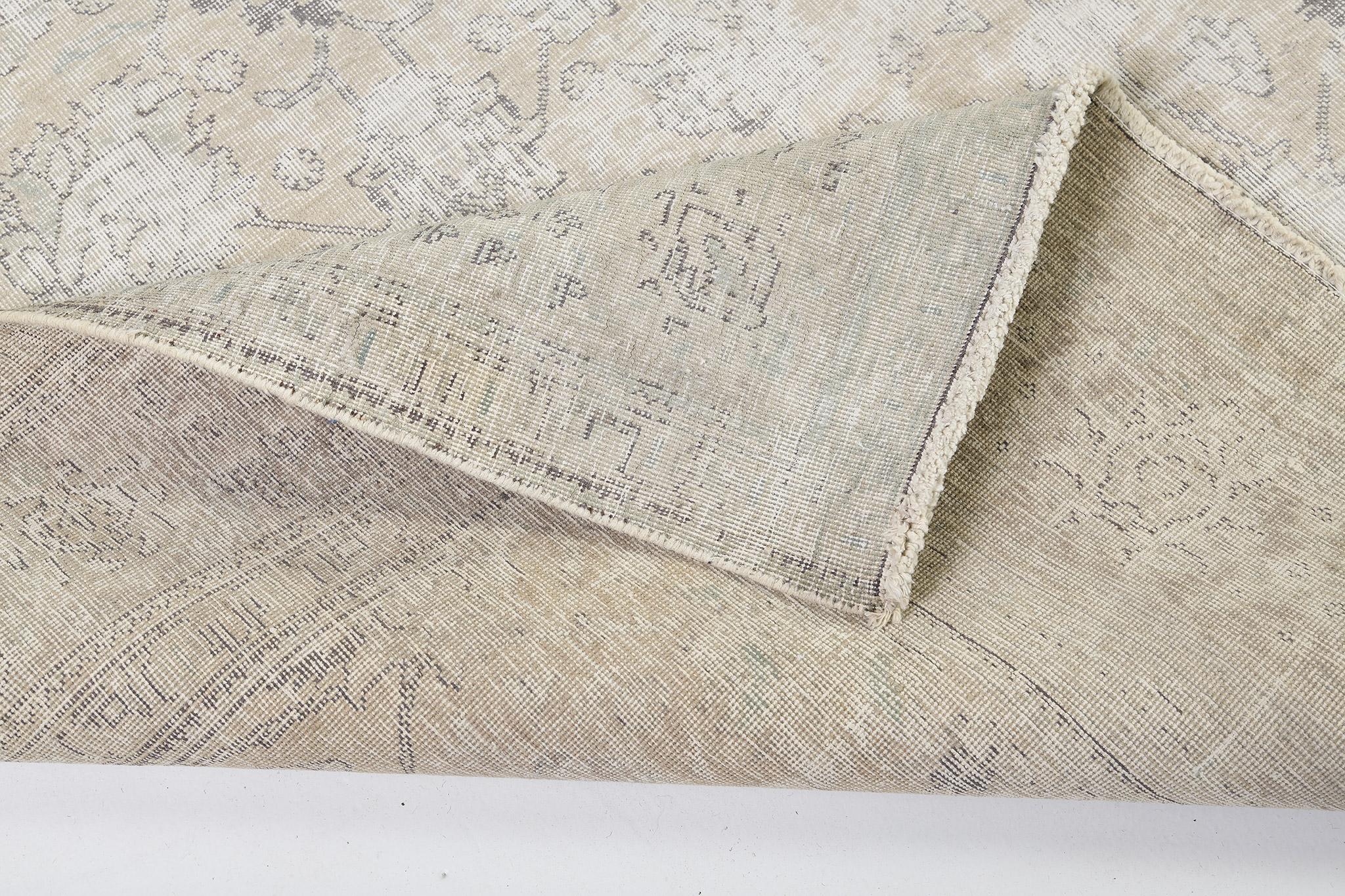 Vintage Distressed Persisch Tabriz im Angebot 1