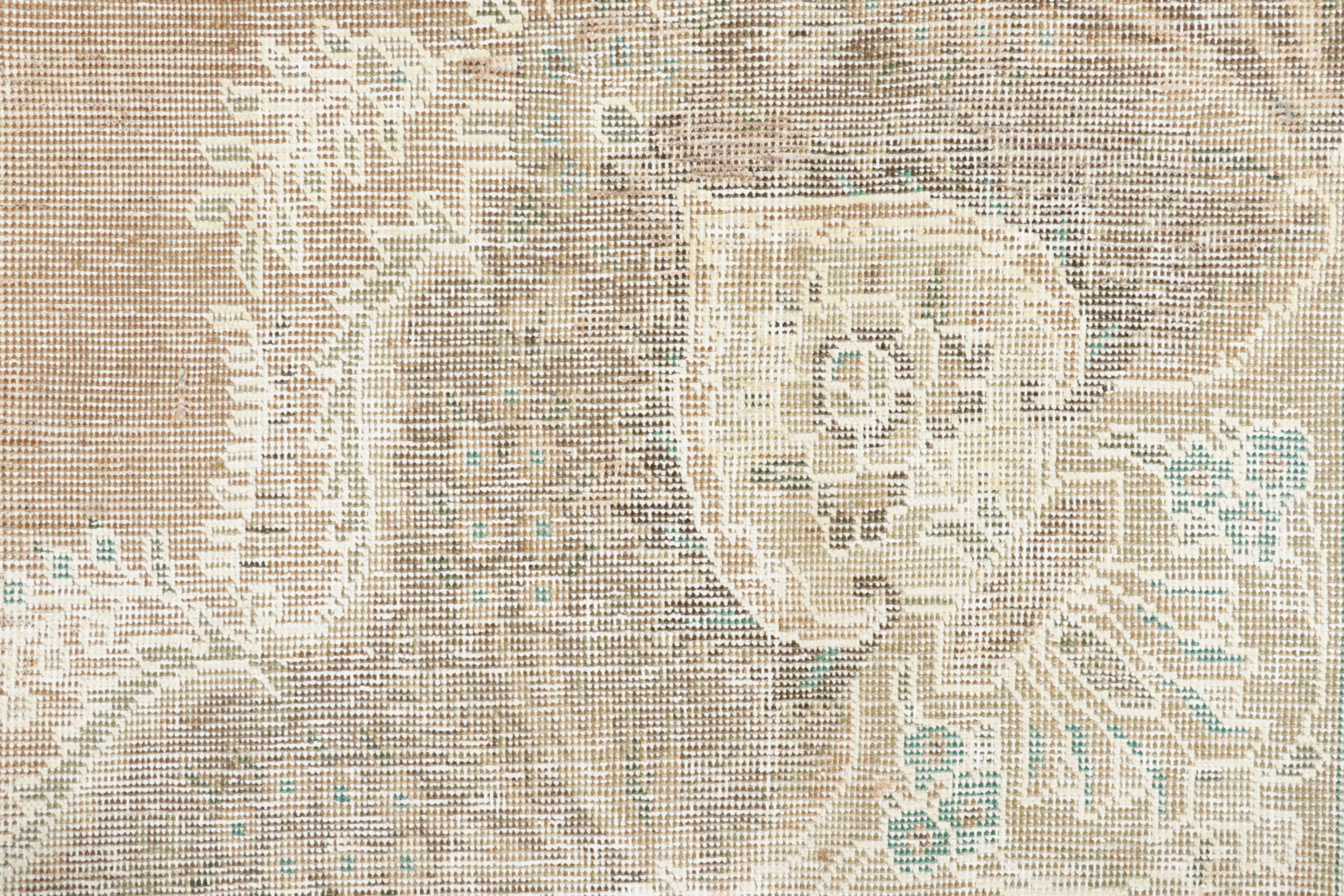 Perse Tapis persan Tabriz vintage vieilli, médaillon en beige-brun - Rug & Kilim en vente