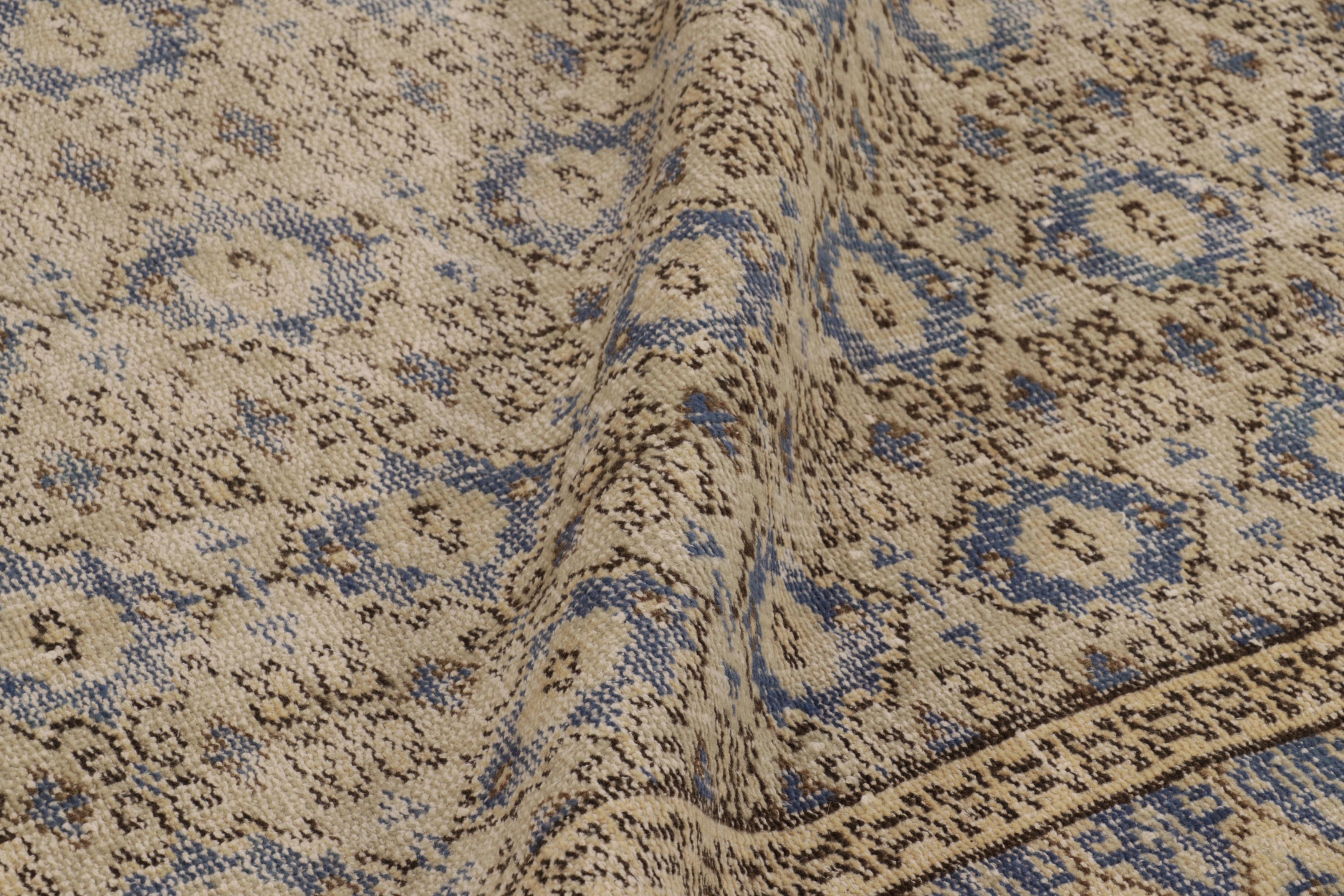 Mid-17th Century Vintage Distressed Rug, Beige and Blue Geometric Floral Pattern - Rug & Kilim For Sale